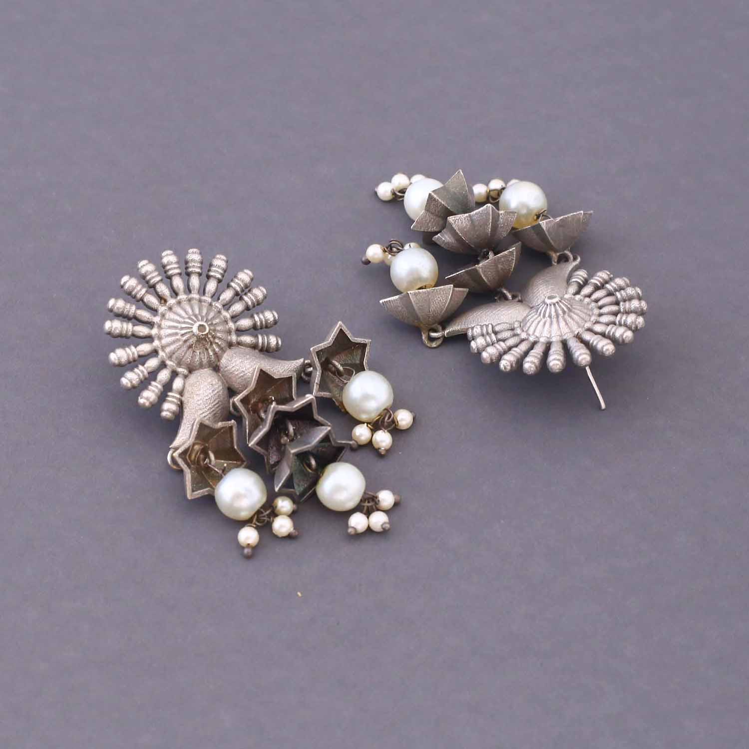 Antique Yanshika Oxidised Danglers - Image 4