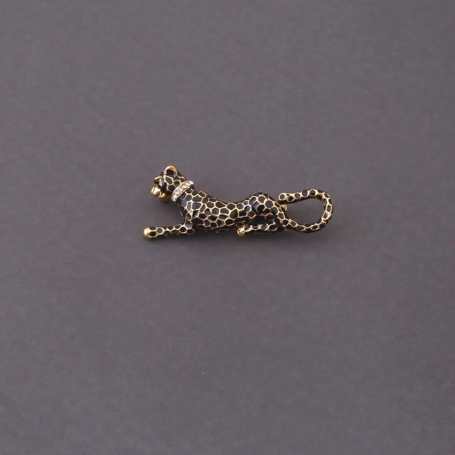 Black Leopard Brooch - Image 3