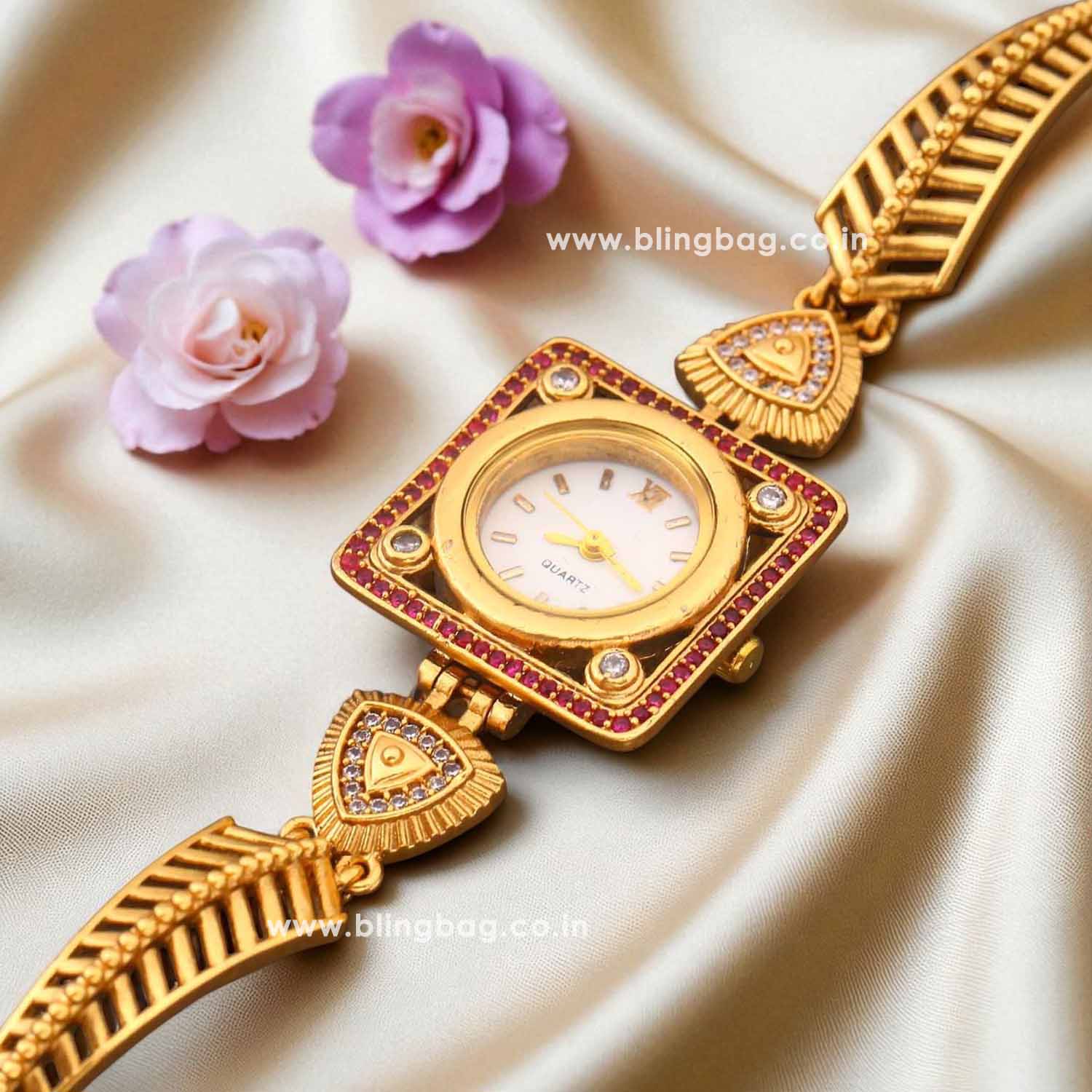 Bling Bag Ethnic Charm White Dial Women's Wristwatch