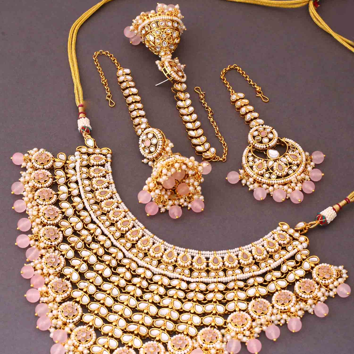 Blush Aarya Kundan Jewellery Set - Image 4