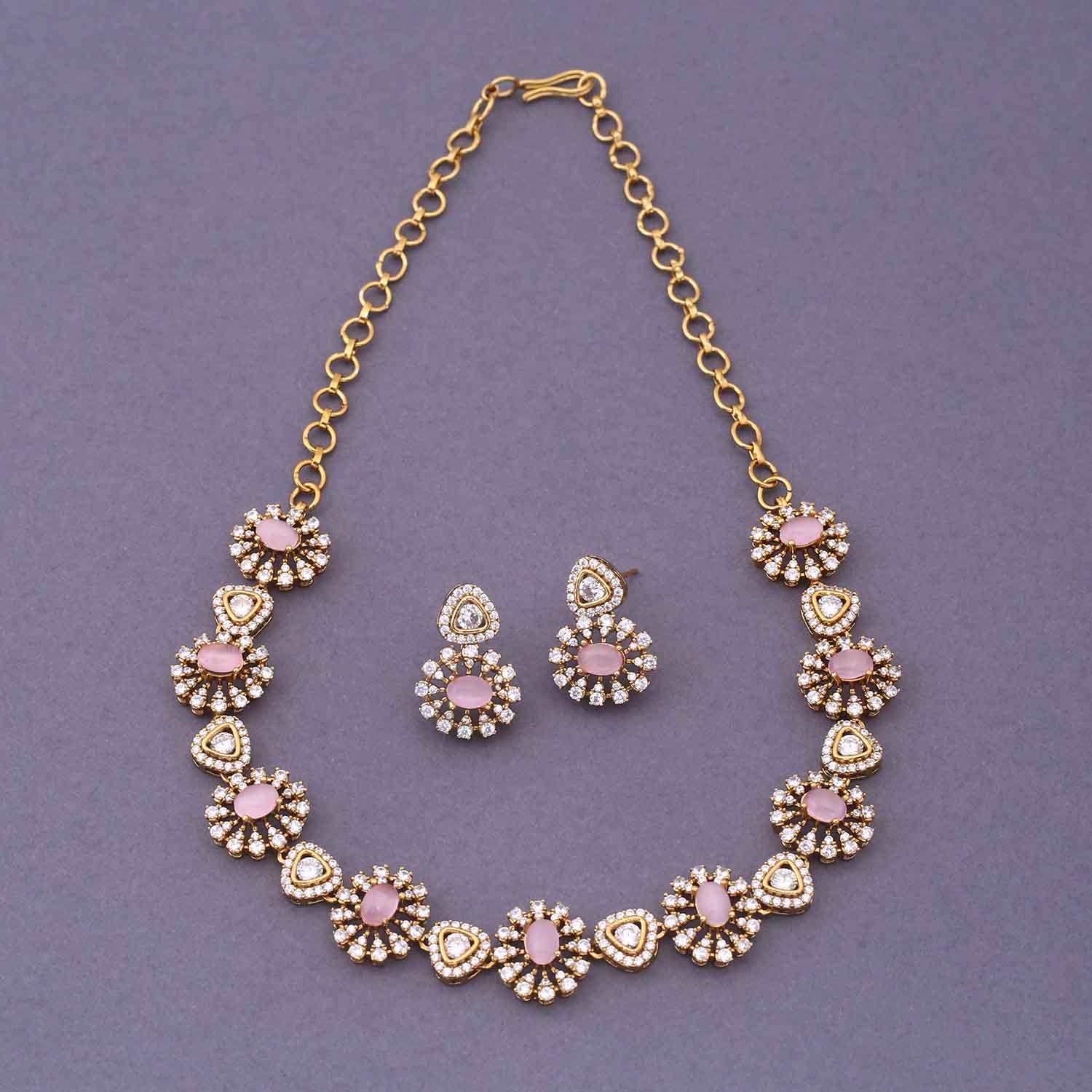 Blush Arena Victorian Jewellery Set - New Arrival - Image 3