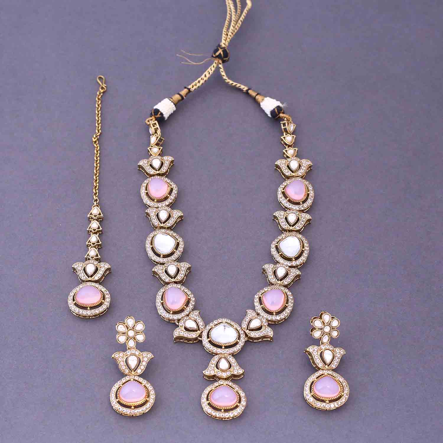 Blush Kirsty Victorian Jewellery Set- New Arrival - Image 3