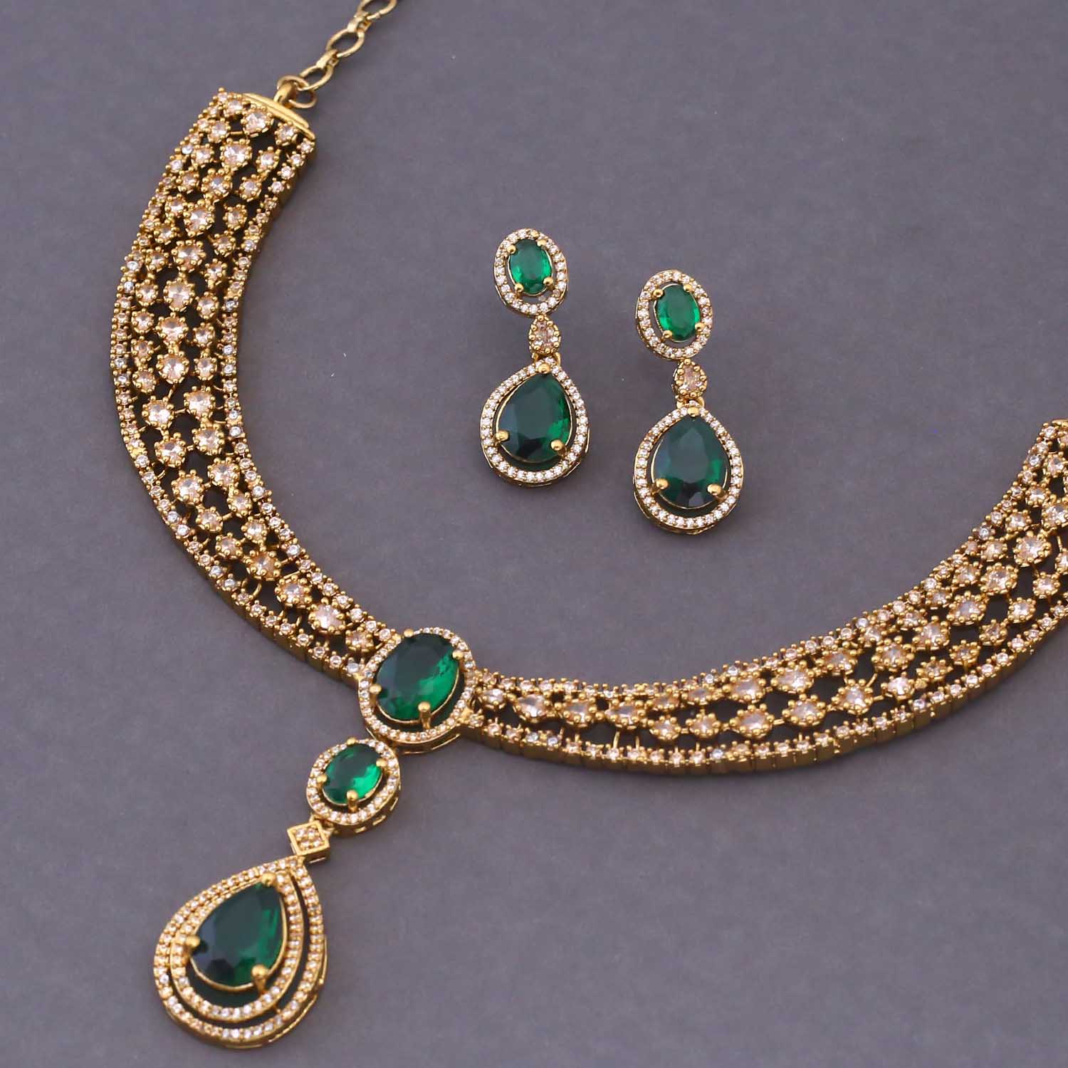 Emerald Elizabeth Hasli Victorian Jewellery Set - New Arrival - Image 5