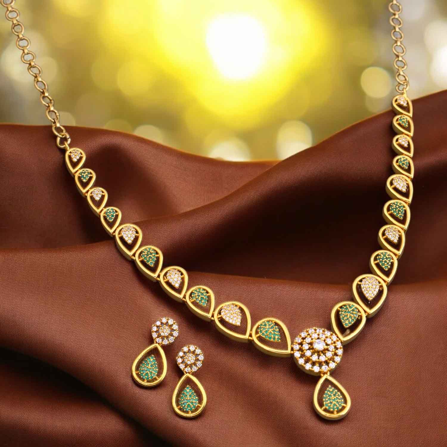 Emerald Himavati Antique Jewellery Set- New Arrival