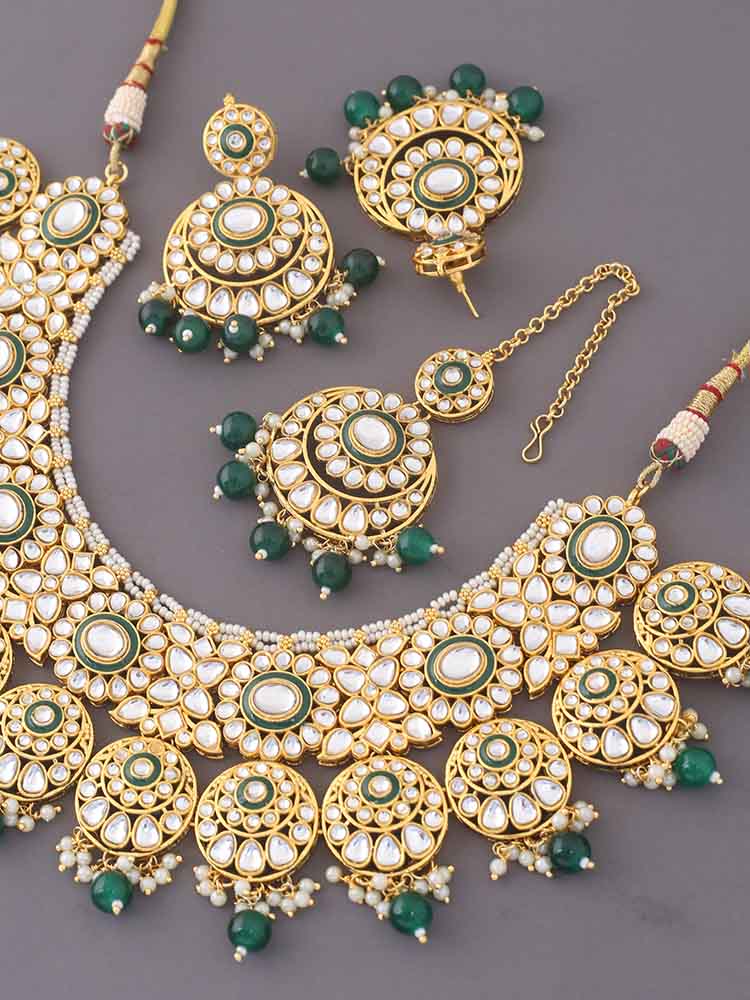 Emerald Aarti Jewellery Set - Image 4