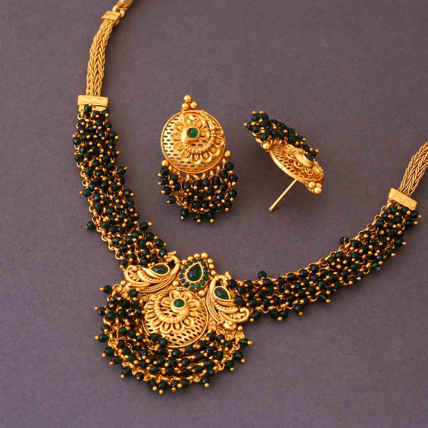 Emerald Aashara Antique Jewellery Set- New Arrival - Image 4