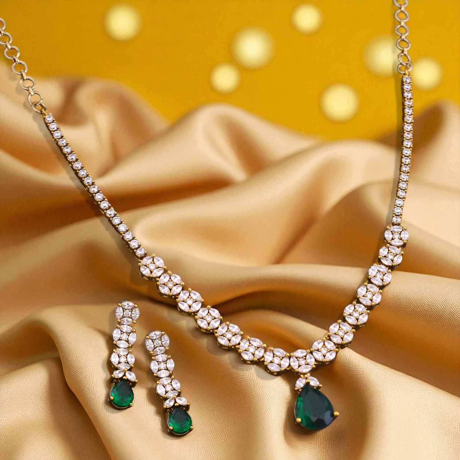 Emerald Aayina Victorian Jewellery Set - New Arrival - Image 2