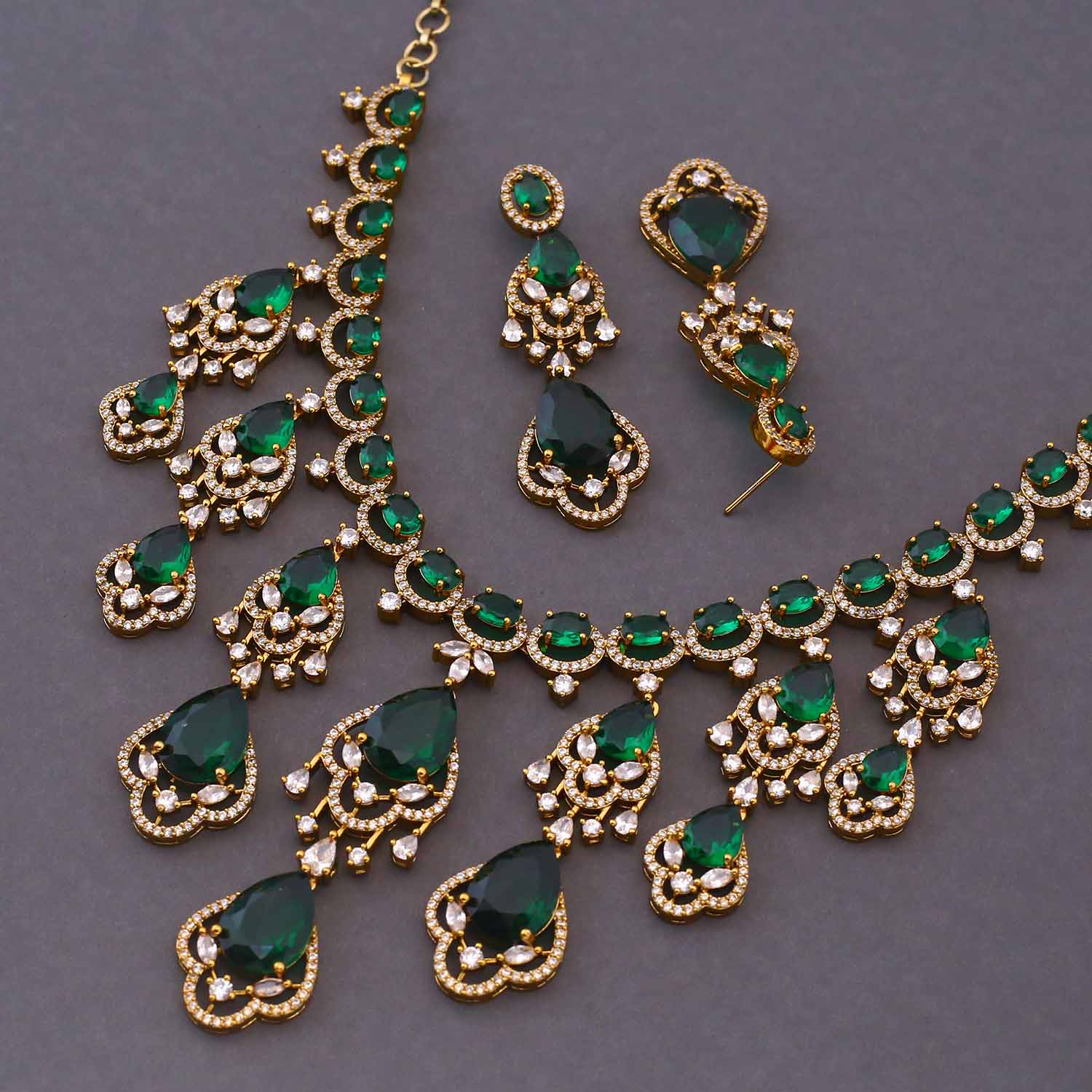 Emerald Aderes Victorian Jewellery Set - New Arrival - Image 5