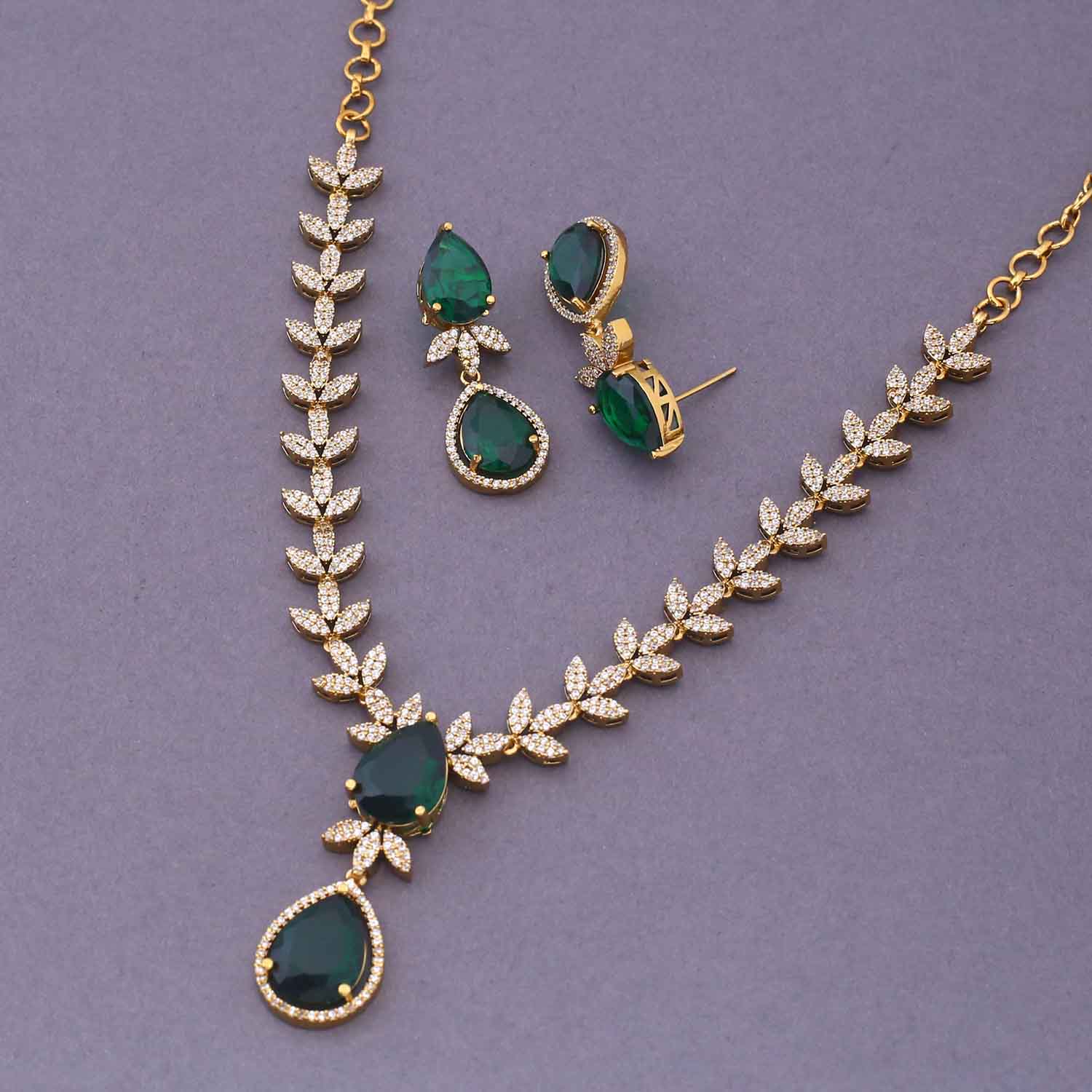 Emerald Adilene Victorian Jewellery Set - New Arrival - Image 4