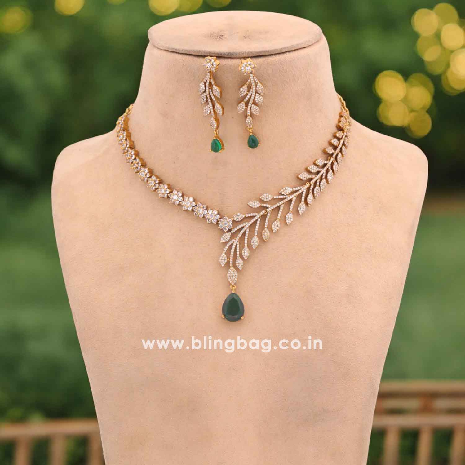 Emerald Alanni Victorian Jewellery Set - New Arrival - Image 2