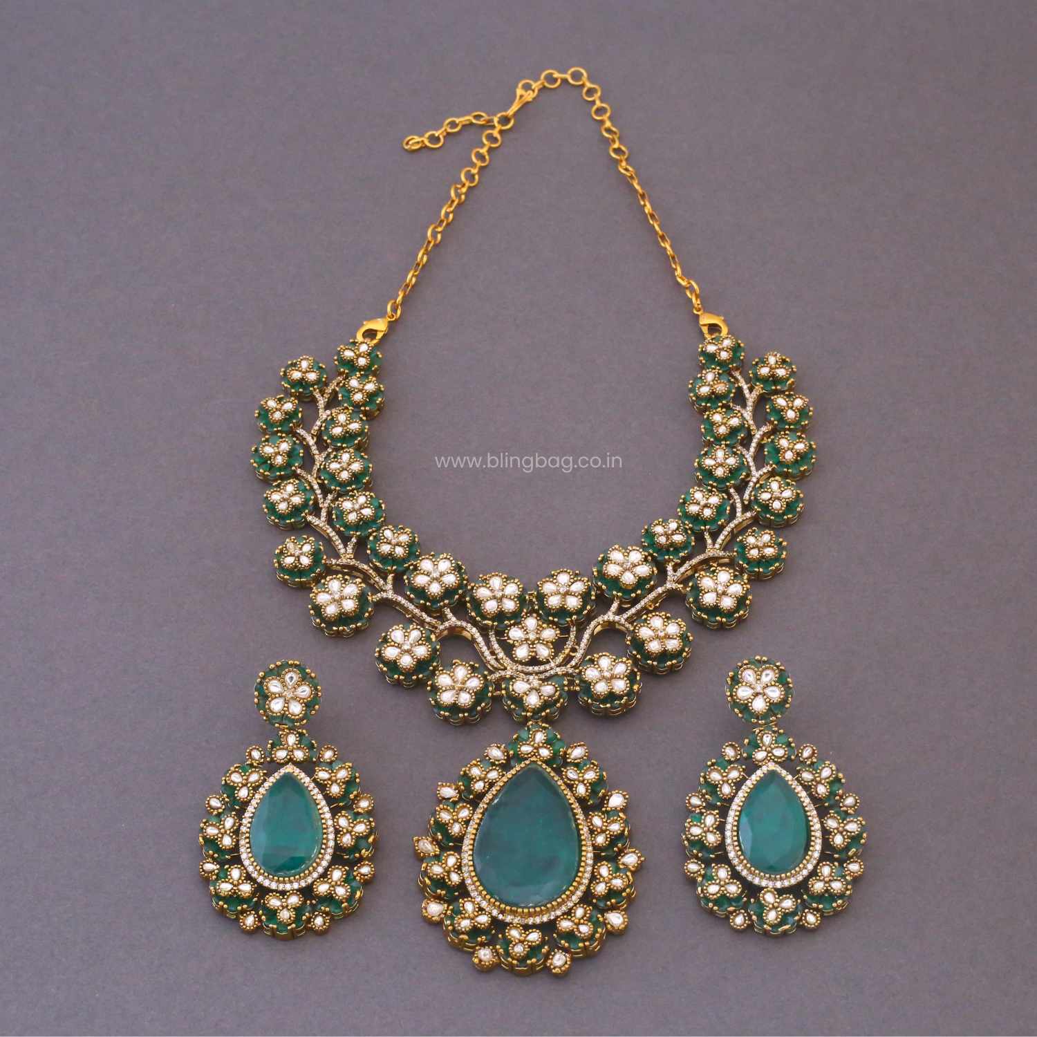 Emerald Alicerose Victorian Jewellery Set - Image 4