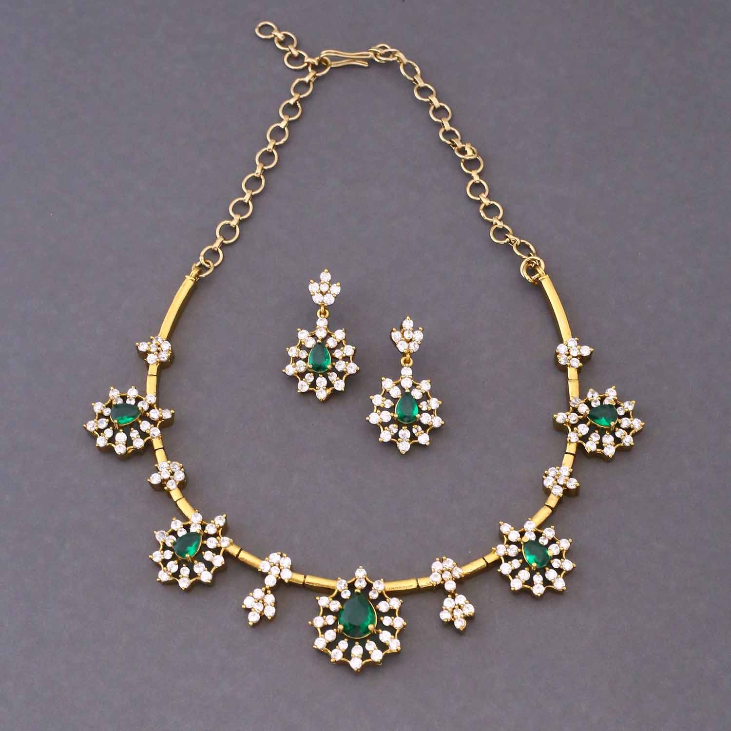 Emerald Ambrosia Hasli Victorian Jewellery Set - New Arrival - Image 4