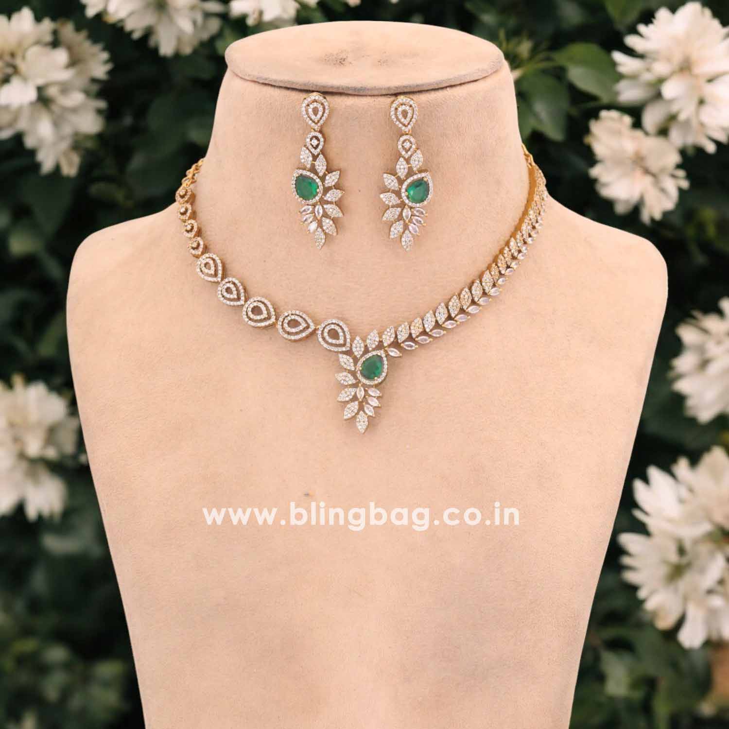 Emerald Ardeen Victorian Jewellery Set - New Arrival - Image 2