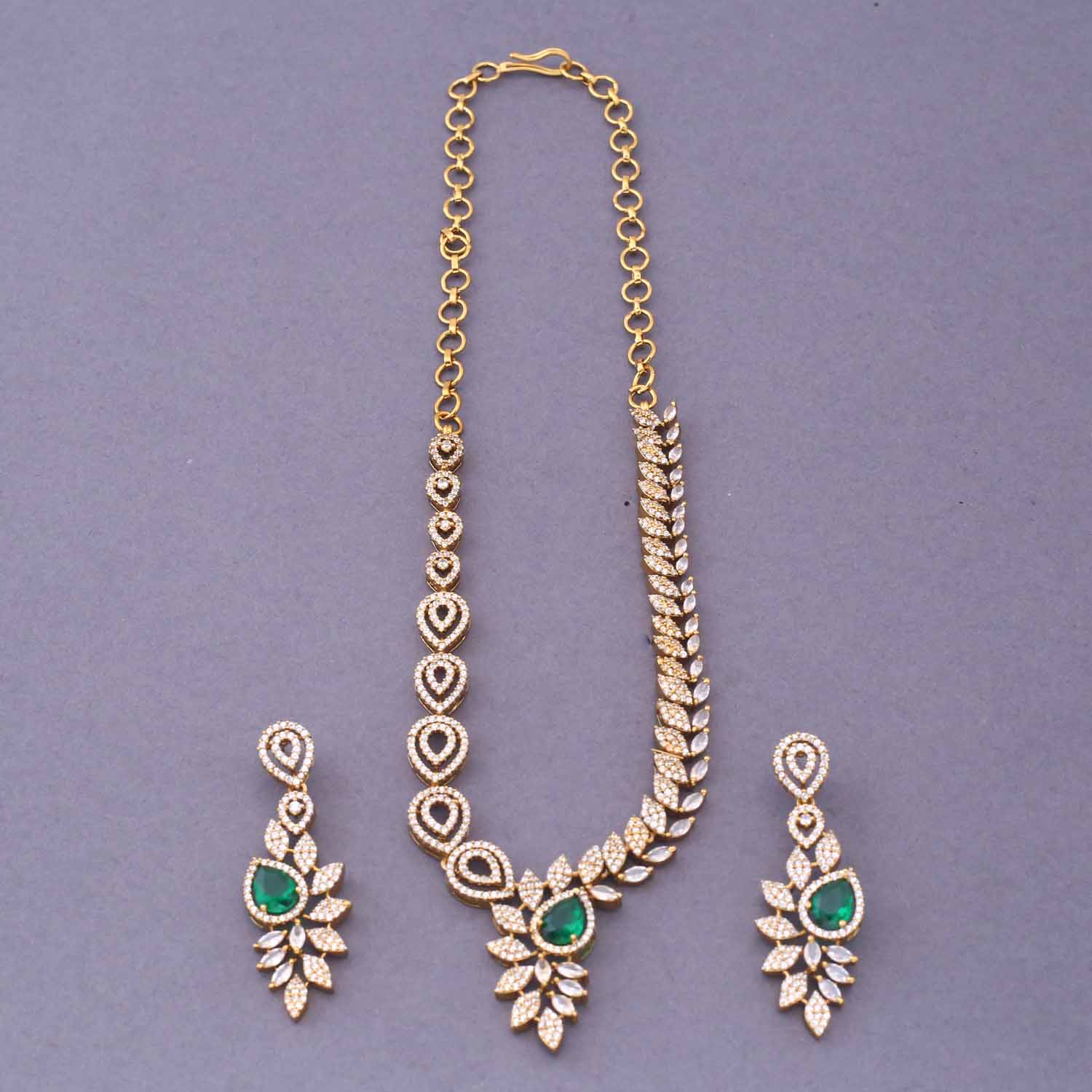 Emerald Ardeen Victorian Jewellery Set - New Arrival - Image 3