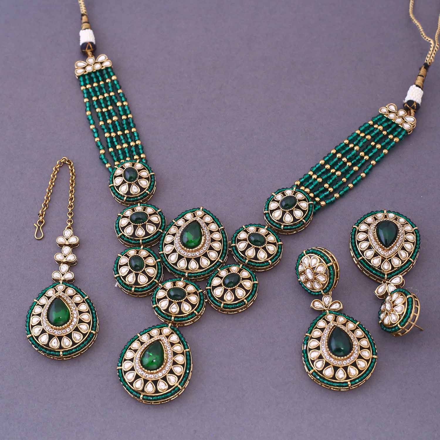 Emerald Aryani Kundan Jewellery Set - Image 4