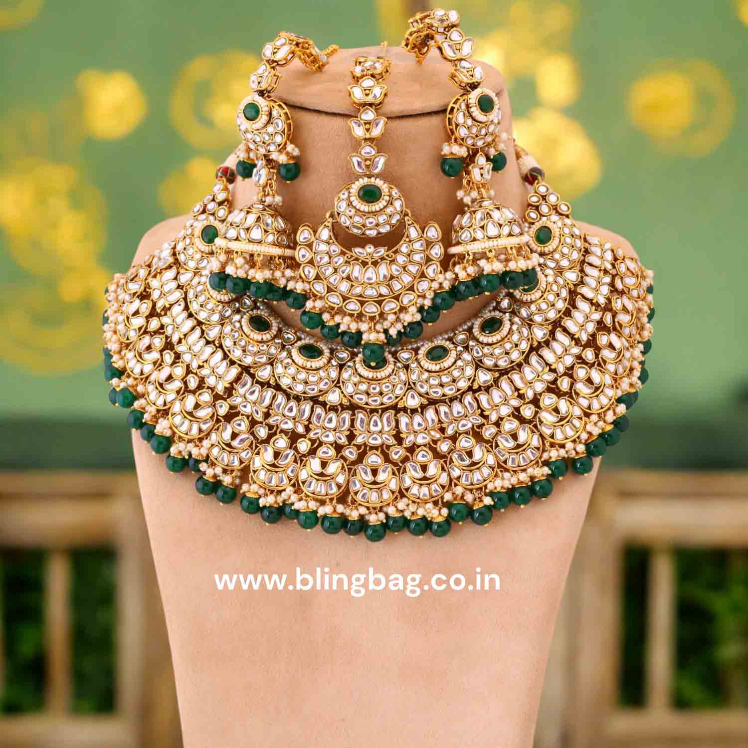 Emerald Asmita Kundan Jewellery Set - Image 2