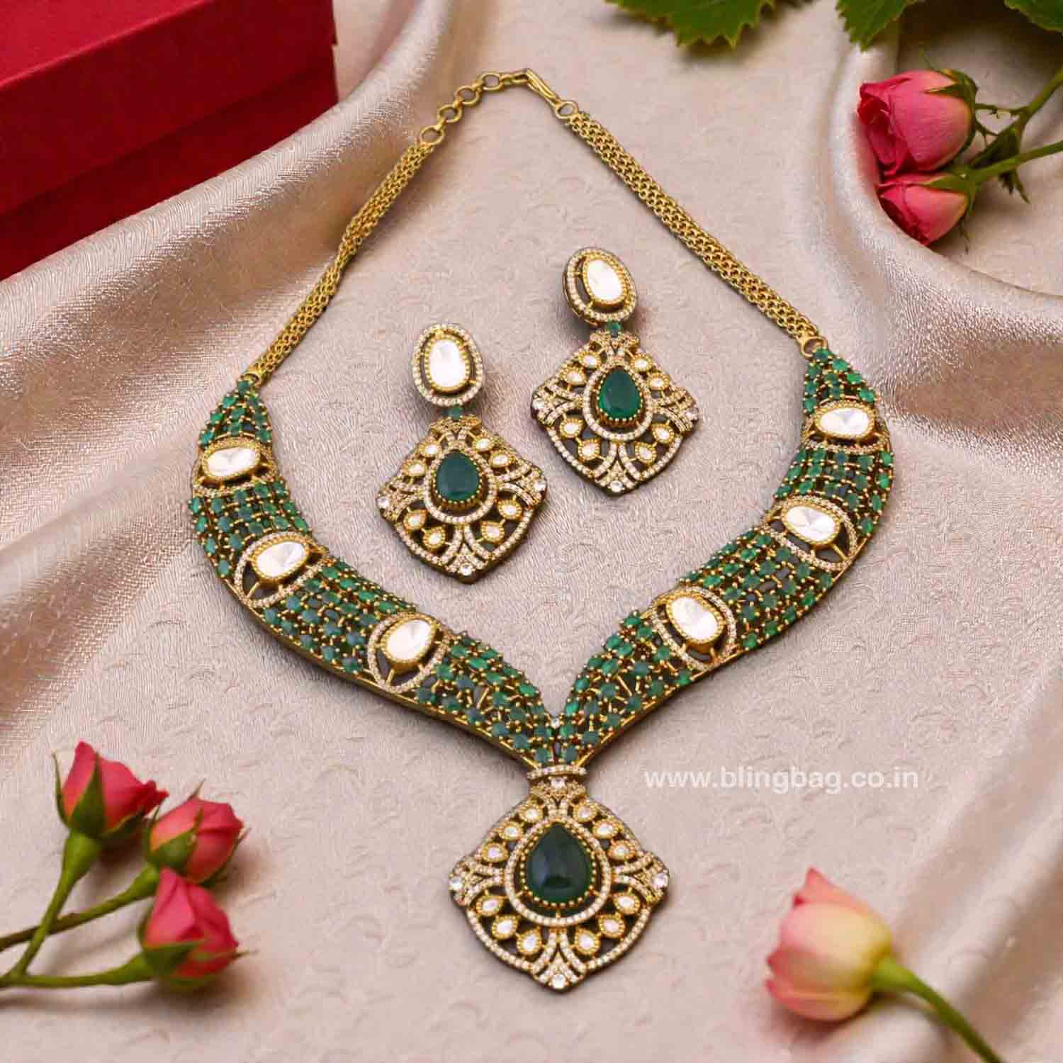 Emerald Asnaa Hasli Victorian Jewellery Set- New Arrivals - Image 2