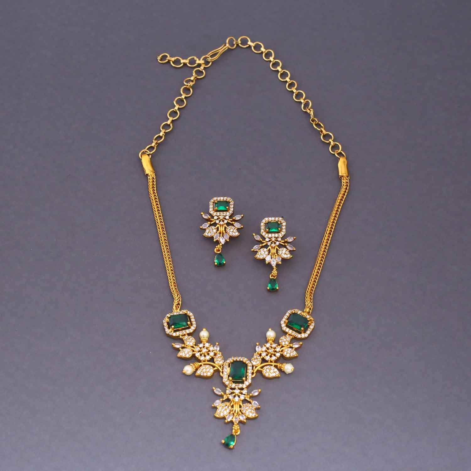 Emerald Ayana Victorian Jewellery Set - New Arrival - Image 3