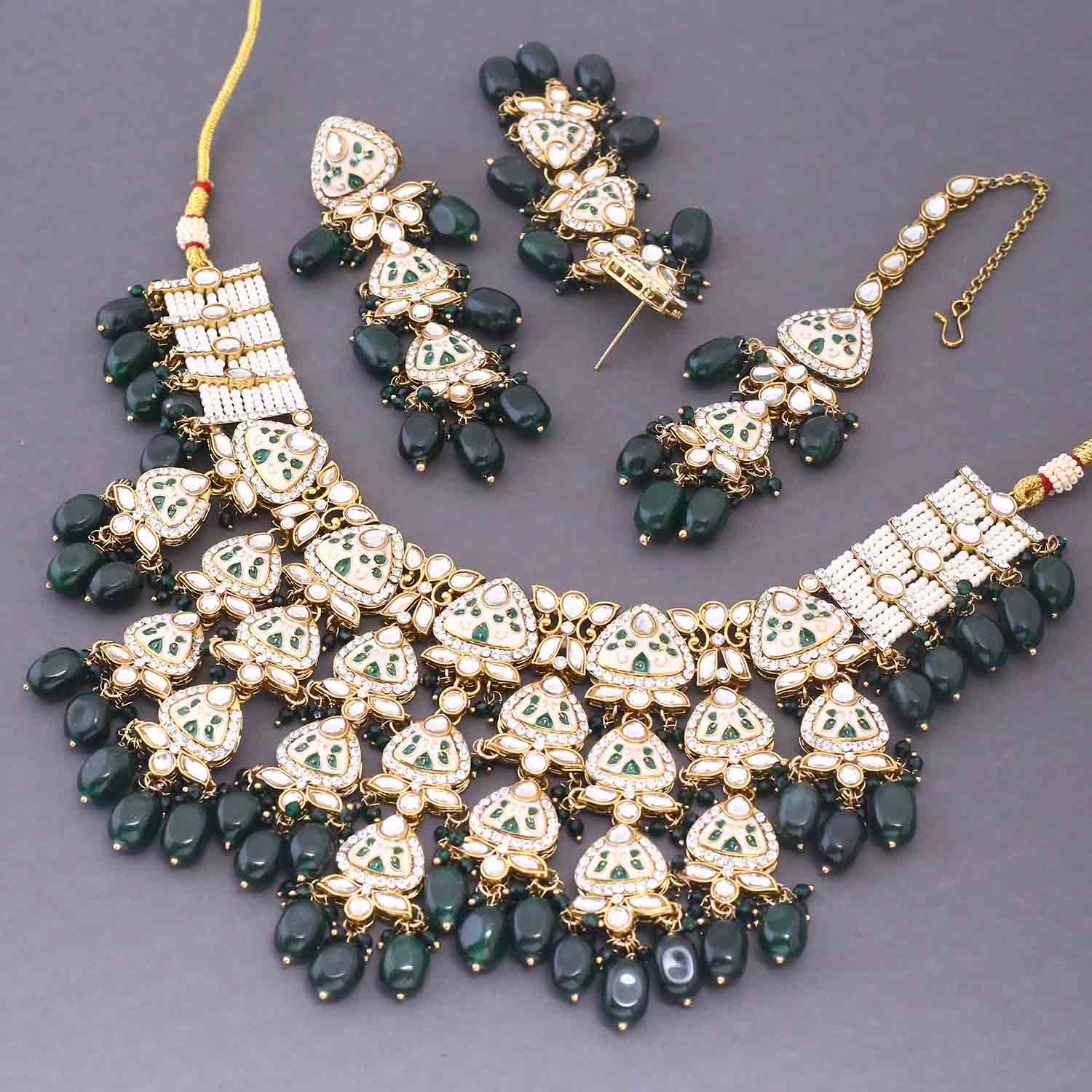 Emerald Ayshana Kundan Jewellery Set - Image 5