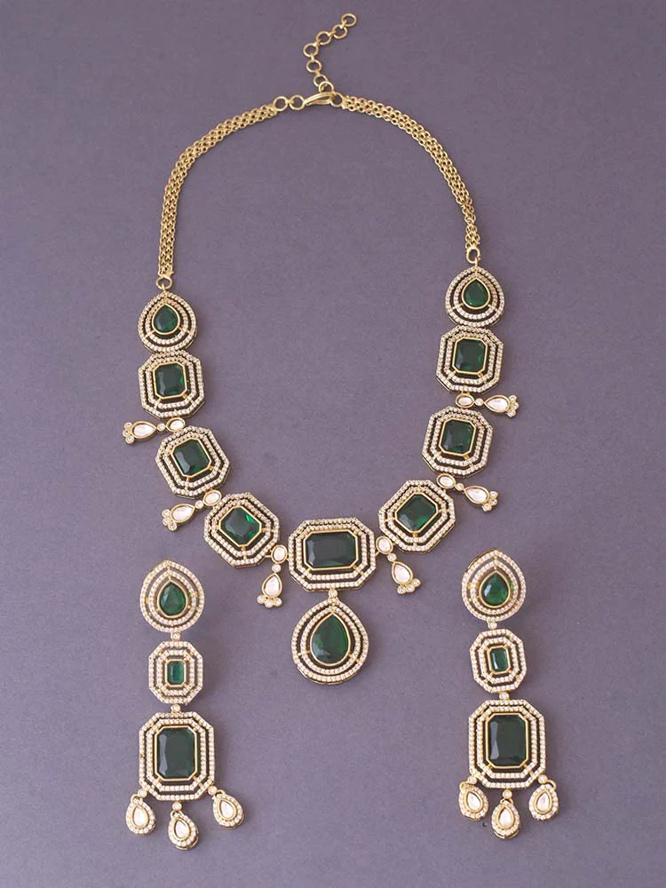 Emerald Benedita Zirconia Jewellery Set - Image 3