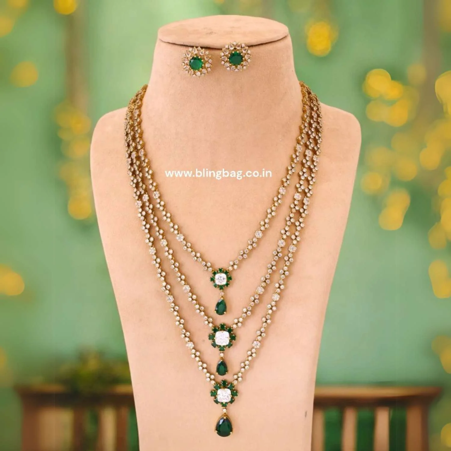 Emerald Berthe Victorian Jewellery Set - New Arrival - Image 3