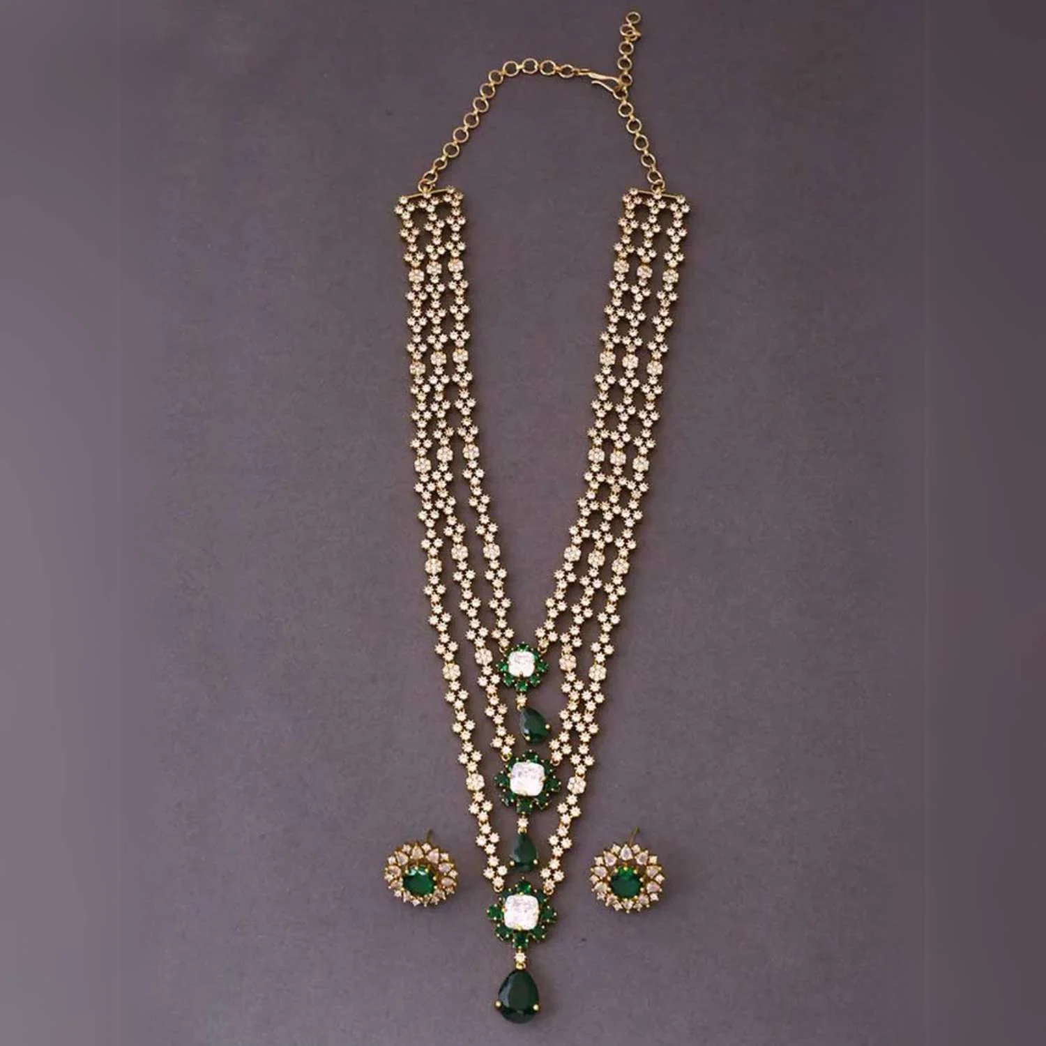 Emerald Berthe Victorian Jewellery Set - New Arrival - Image 4
