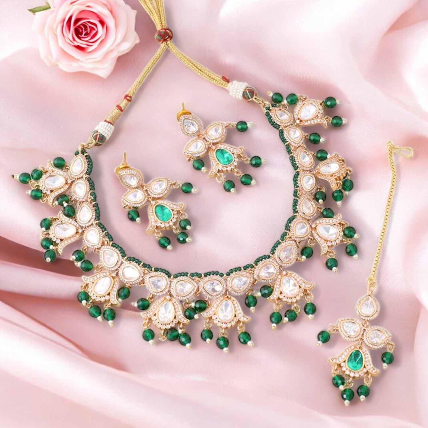 Emerald Bhagyashri Kundan Jewellery Set - Image 3