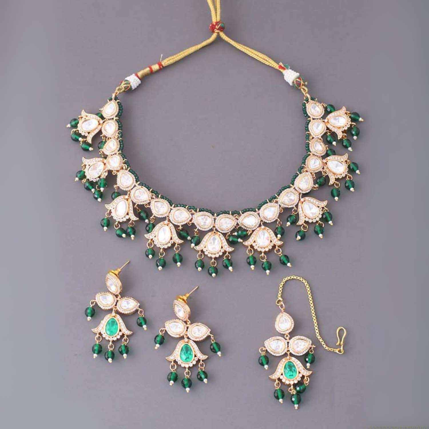 Emerald Bhagyashri Kundan Jewellery Set - Image 4