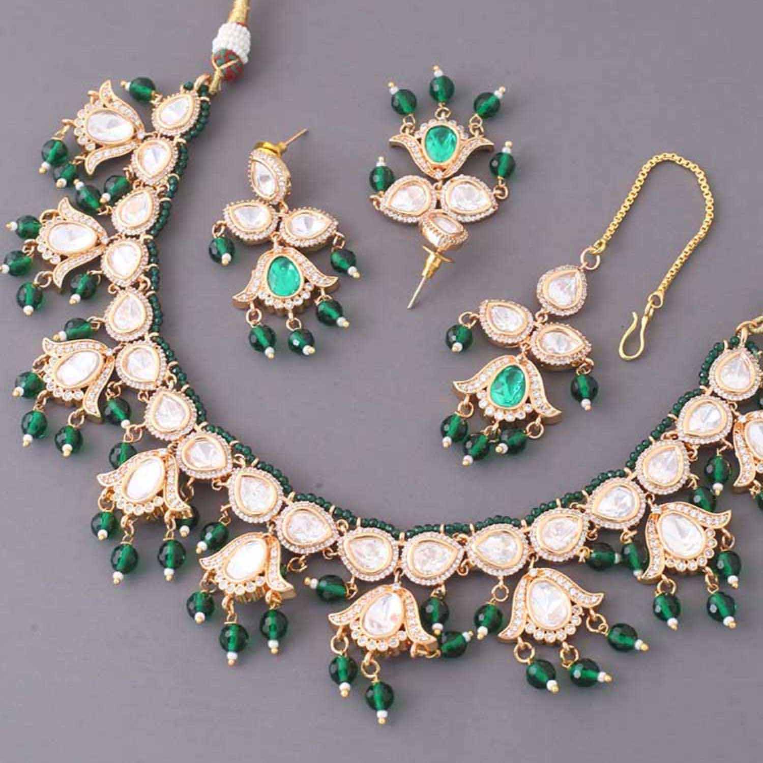 Emerald Bhagyashri Kundan Jewellery Set - Image 5