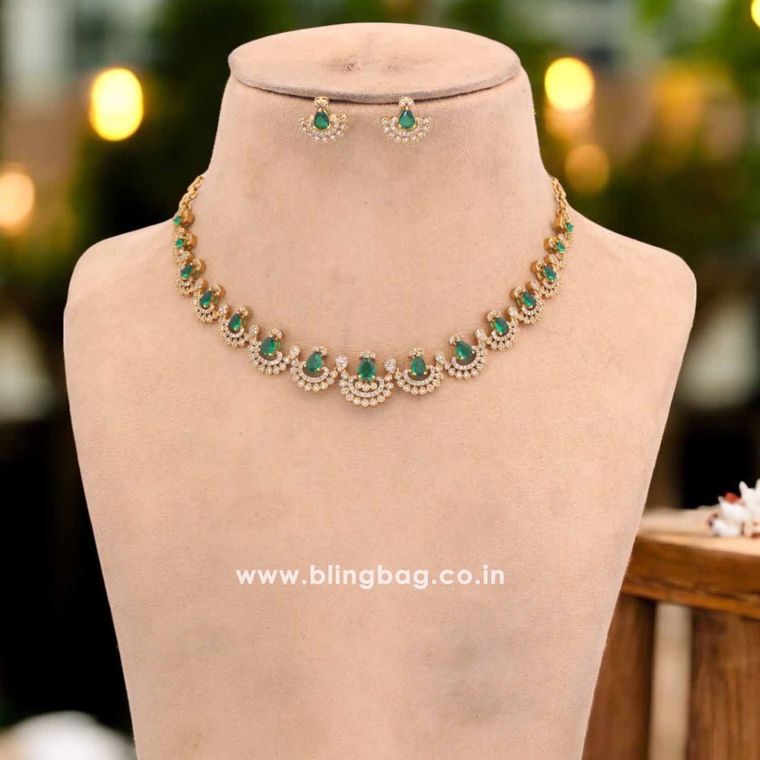 Emerald Brissa Victorian Jewellery Set - New Arrival - Image 2
