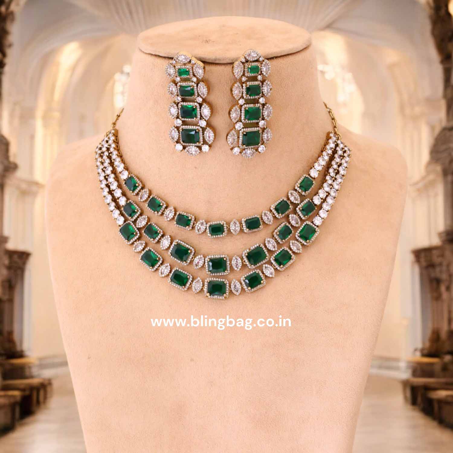 Emerald Calliet Victorian Jewellery Set - New Arrival - Image 2