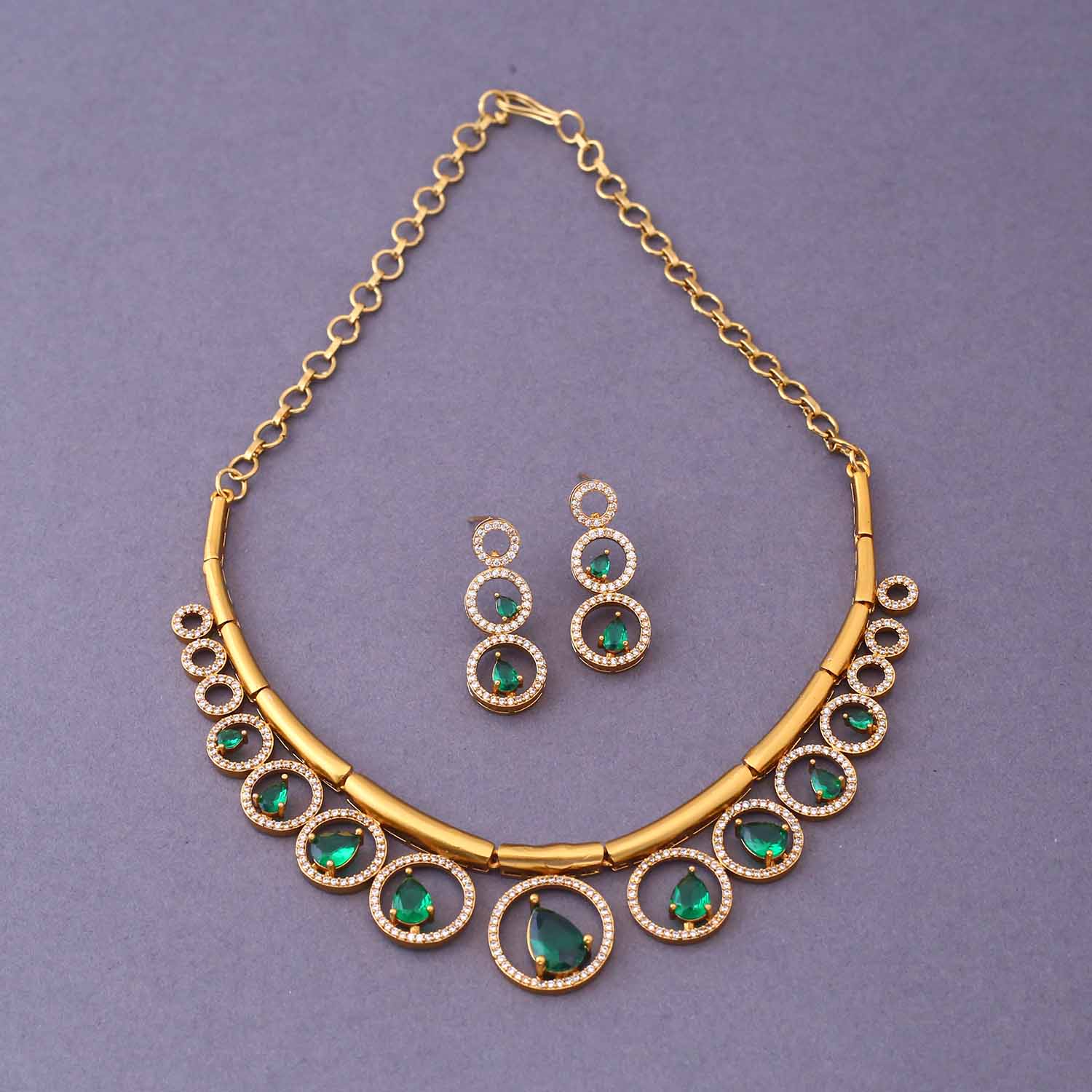 Emerald Chaitani Antique Jewellery Set- New Arrival - Image 4