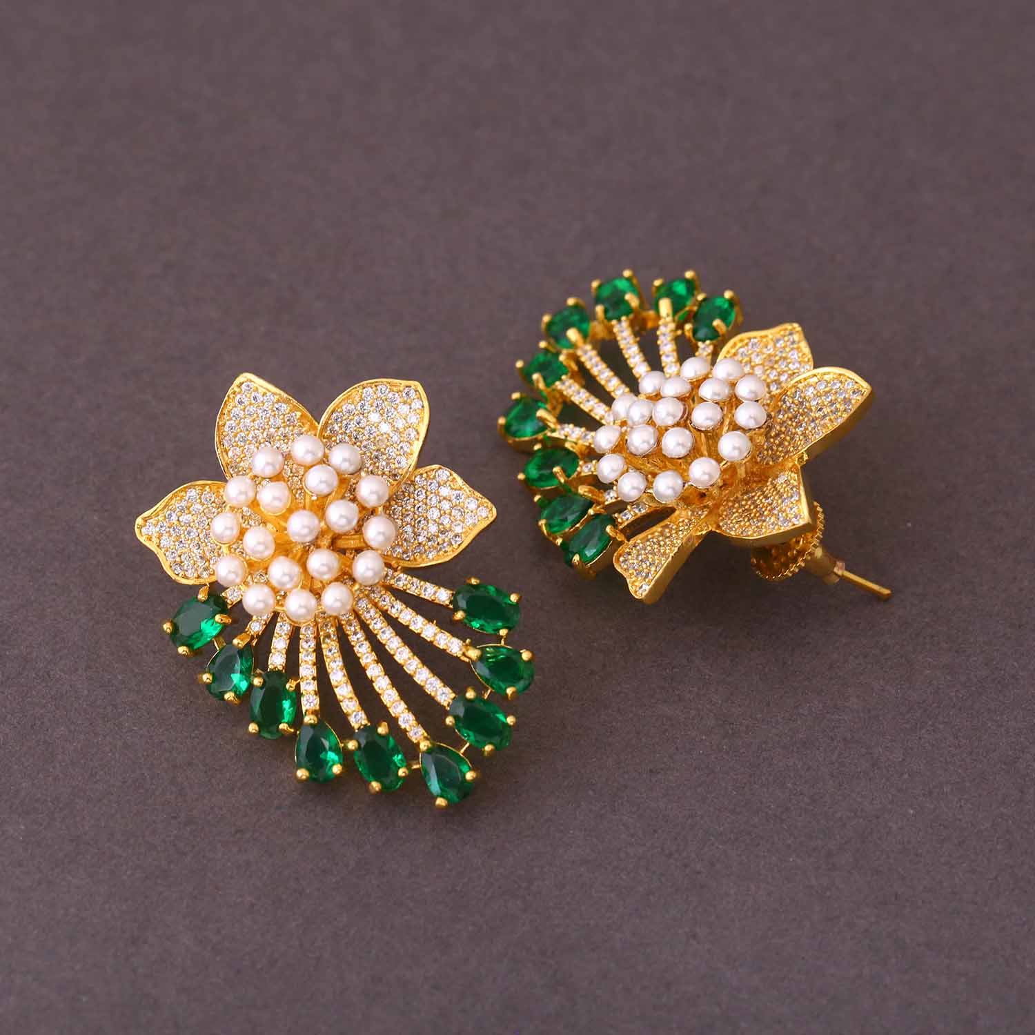Emerald Cheshire Zirconia Studs - Image 4