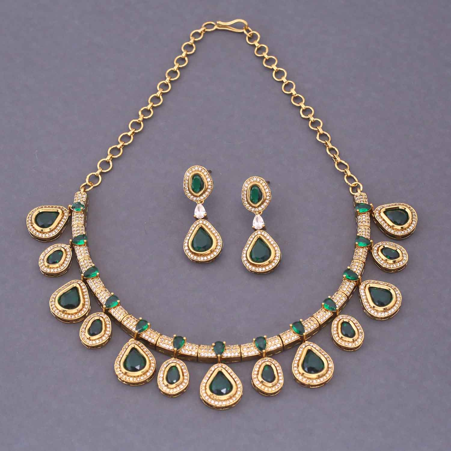 Emerald Chintz Hasli Victorian Jewellery Set - New Arrival - Image 4