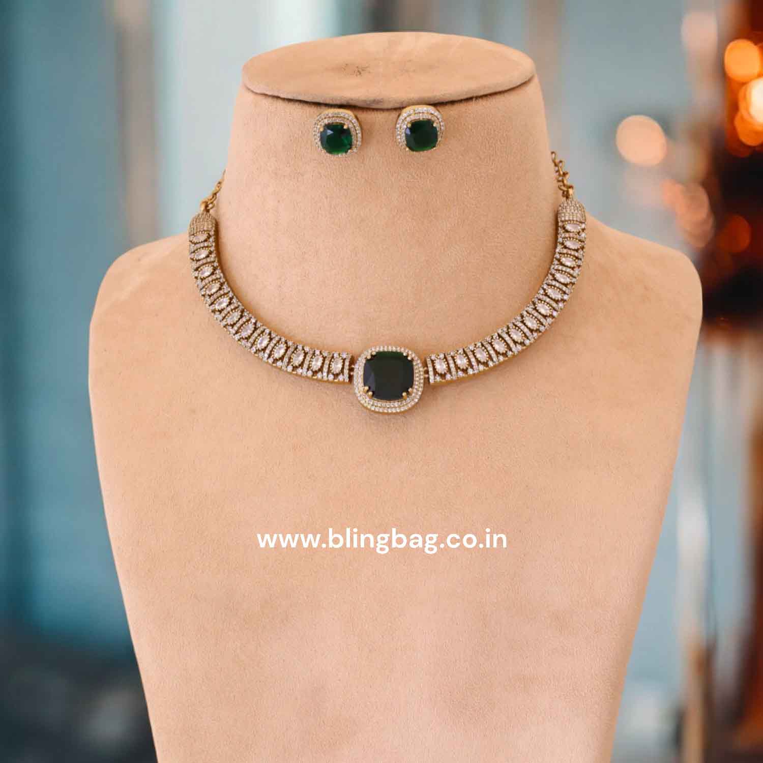 Emerald Clarry Hasli Victorian Jewellery Set - New Arrival - Image 3