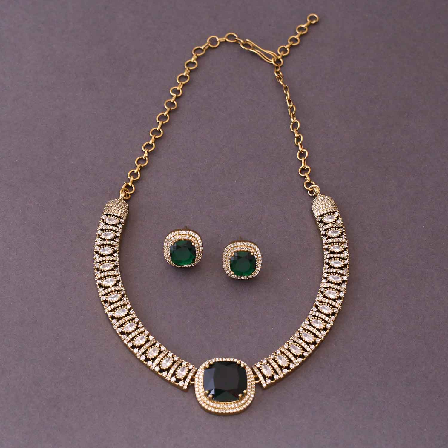 Emerald Clarry Hasli Victorian Jewellery Set - New Arrival - Image 4