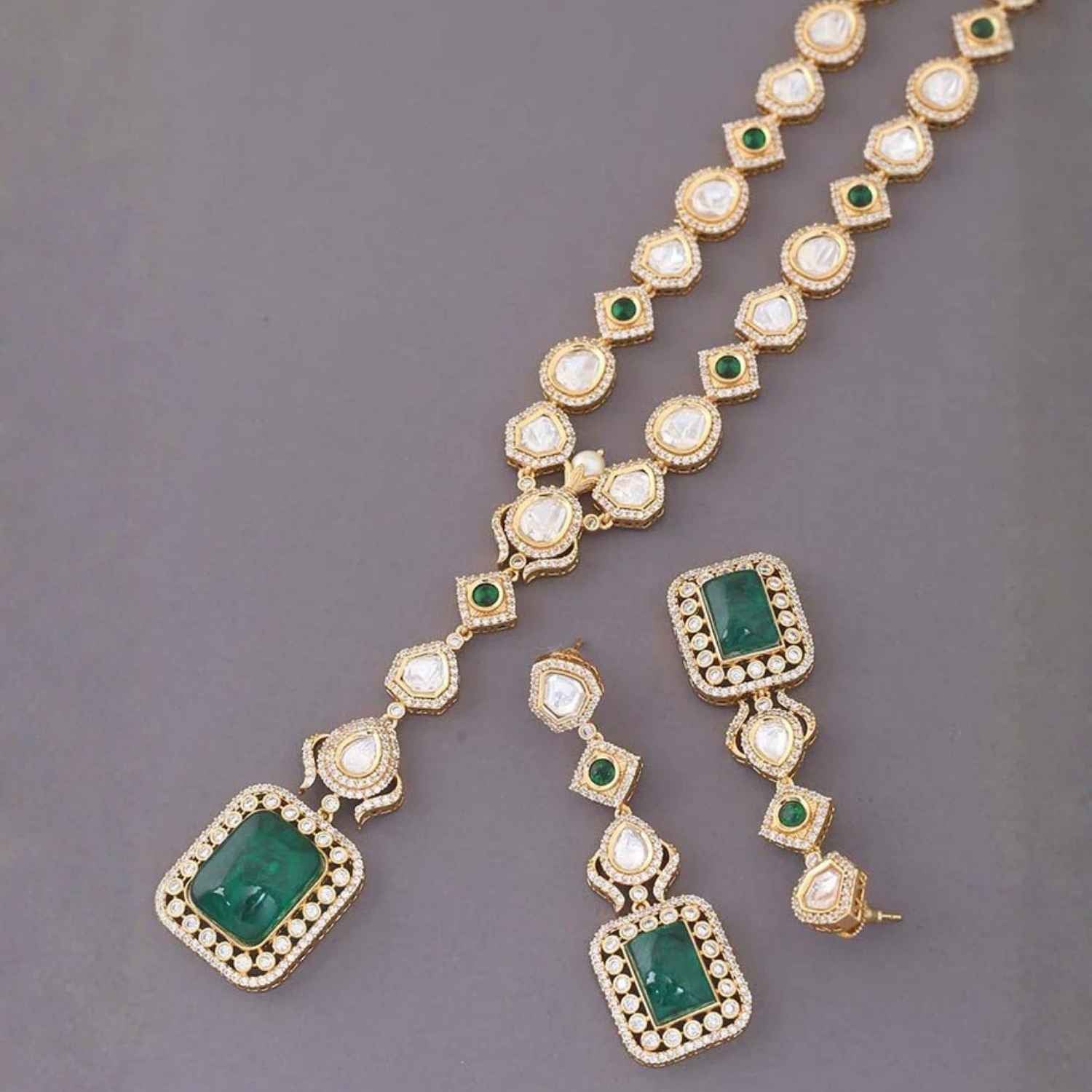 Emerald Cosette Zirconia Jewellery Set - Image 4