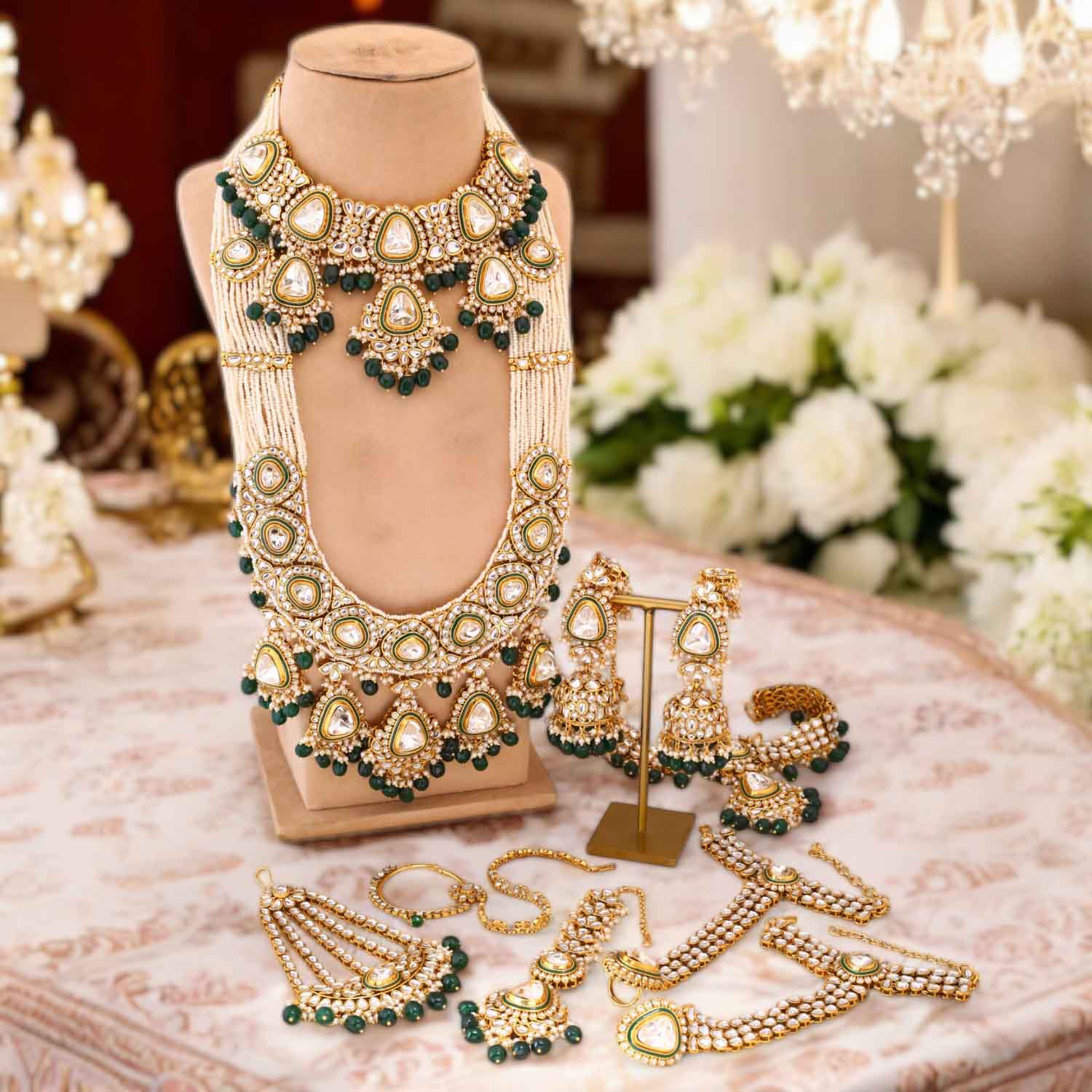 Emerald Dhanuna Bridal Jewellery Set - Image 2