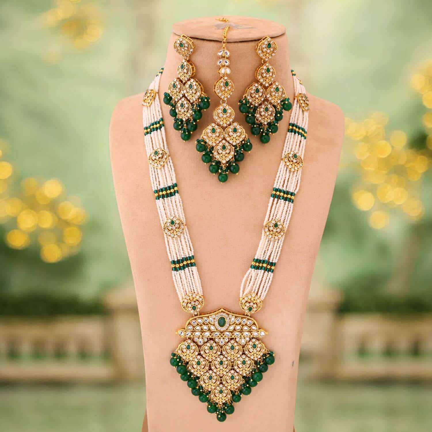 Emerald Dhruvi Kundan Jewellery Set - Image 2
