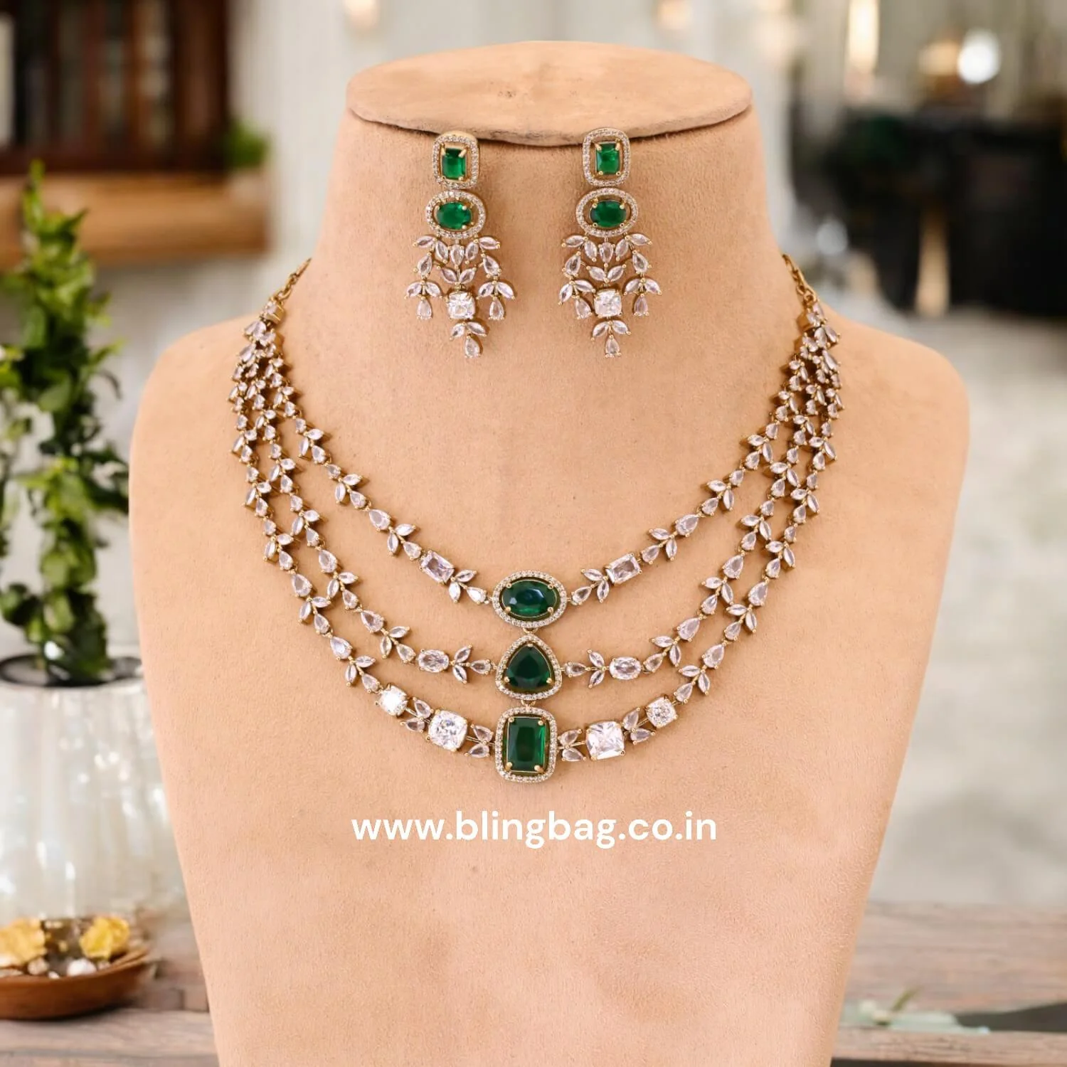 Emerald Elora Victorian Jewellery Set- New Arrival - Image 3