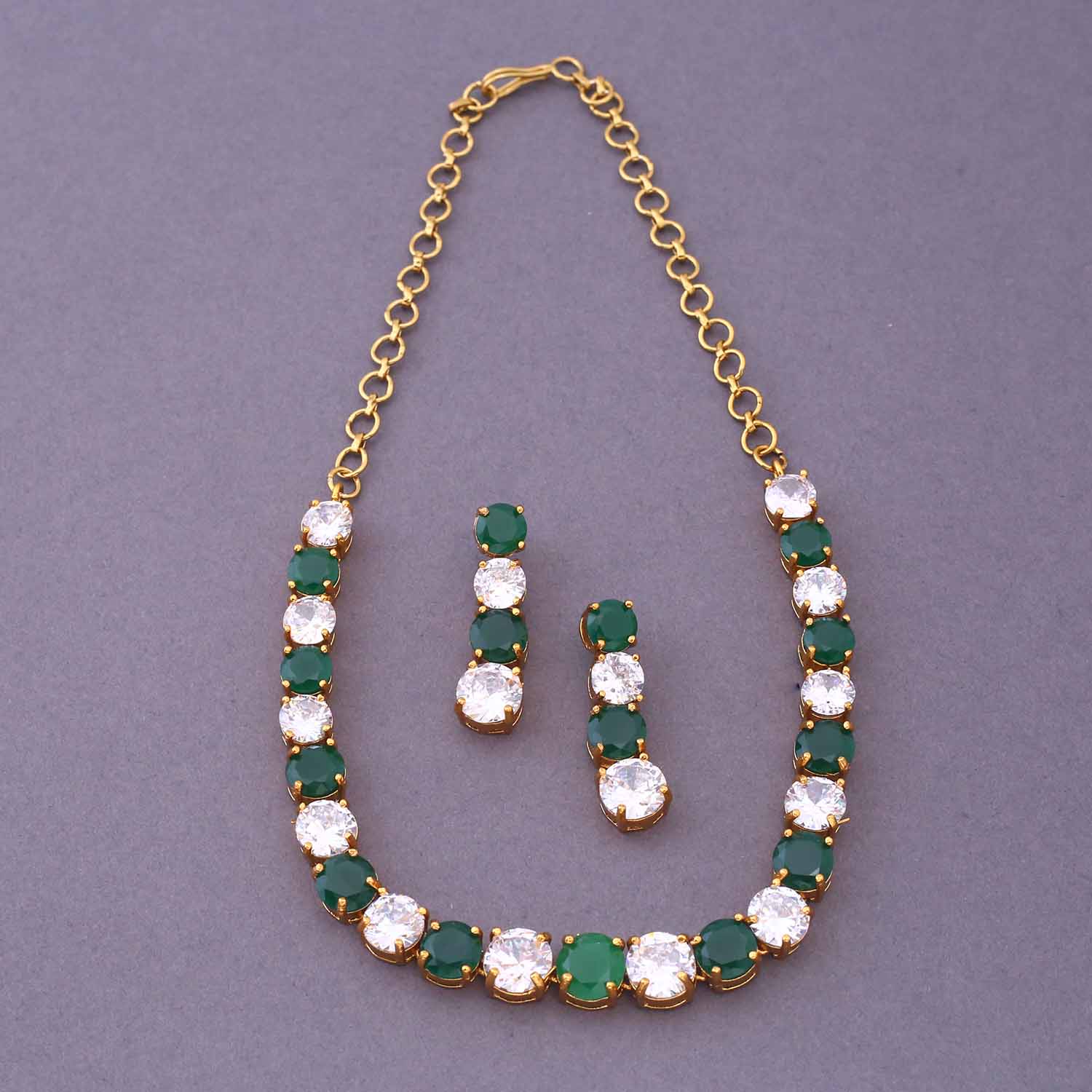 Emerald Fayleen Victorian Jewellery Set - New Arrival - Image 3