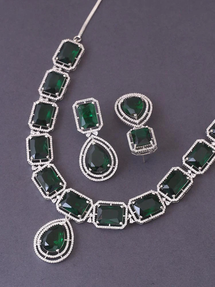 Emerald Gabriella Zirconia Jewellery Set - Image 4