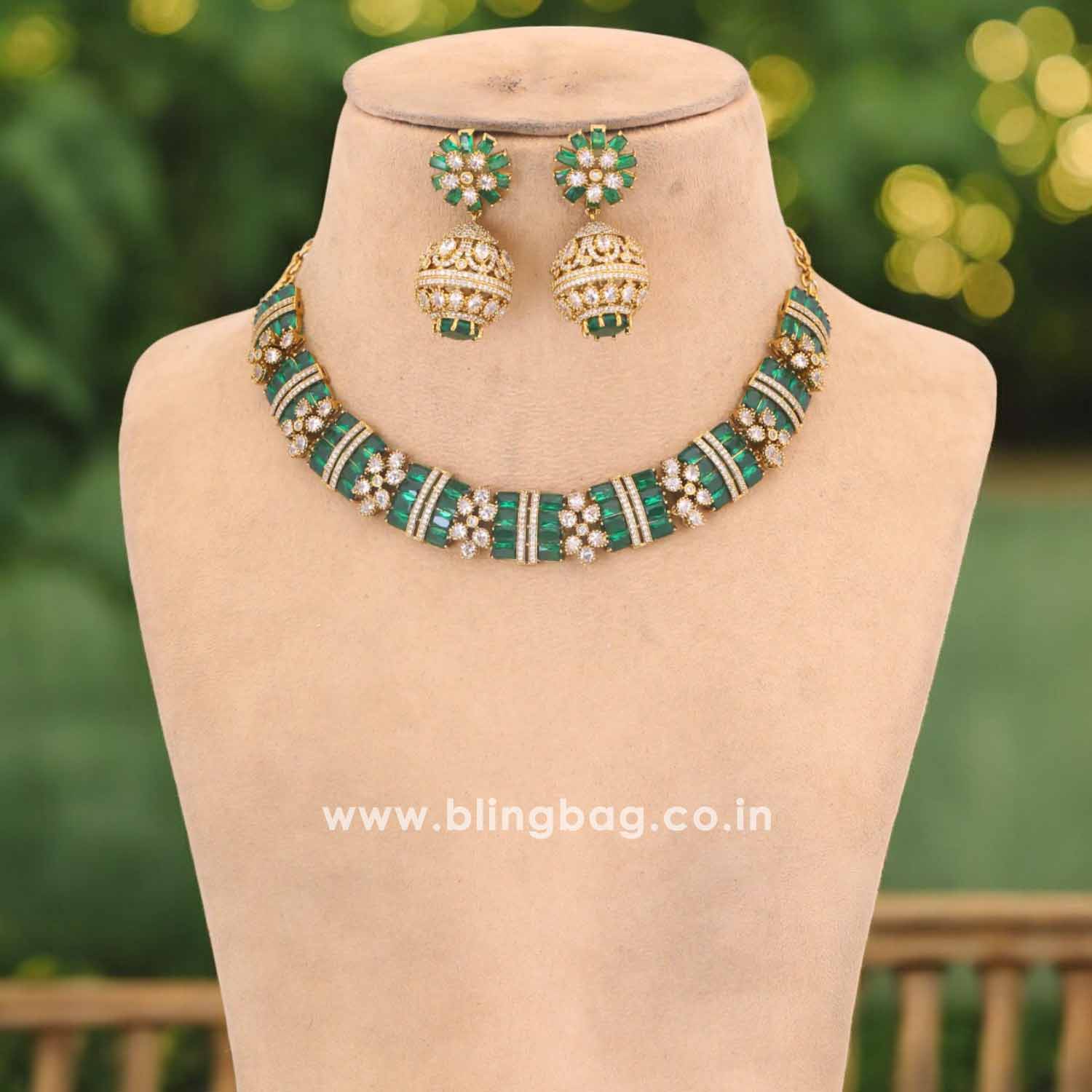 Emerald Glintar Hasli Victorian Jewellery Set - New Arrival - Image 3