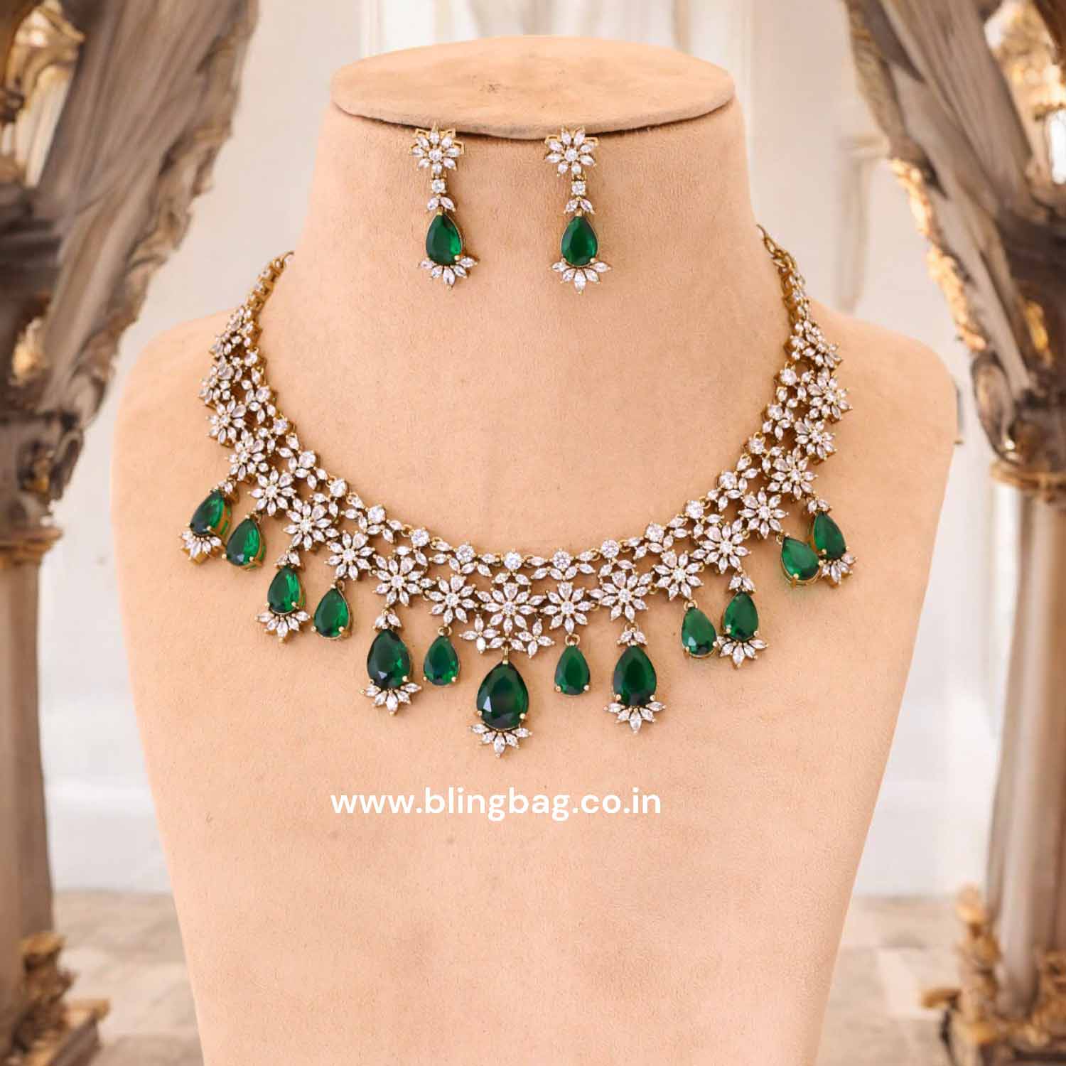 Emerald Gretti Victorian Jewellery Set - New Arrival - Image 2