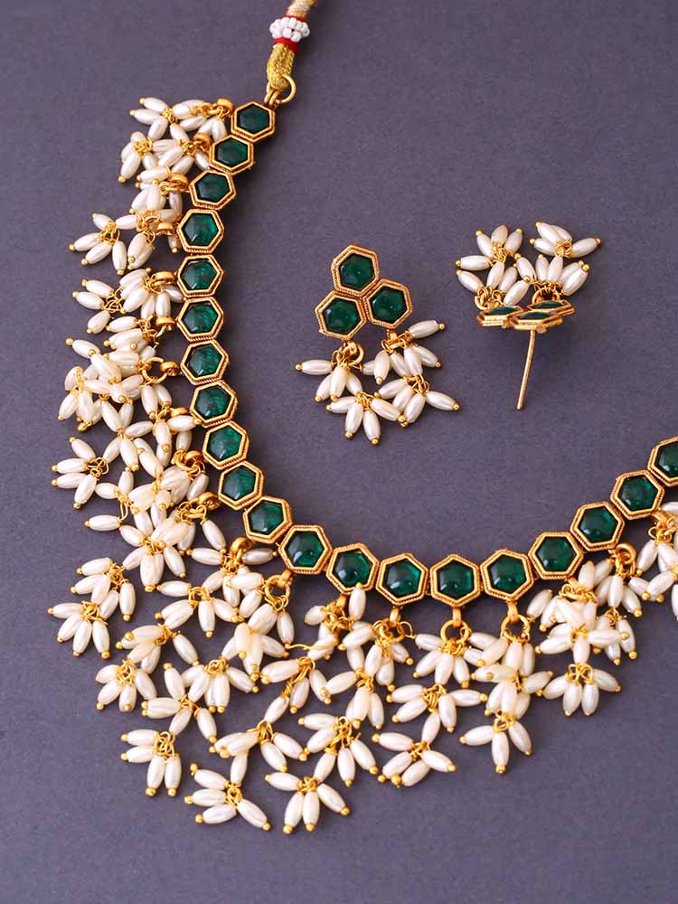Emerald Hari Antique Jewellery Set - New Arrival - Image 4