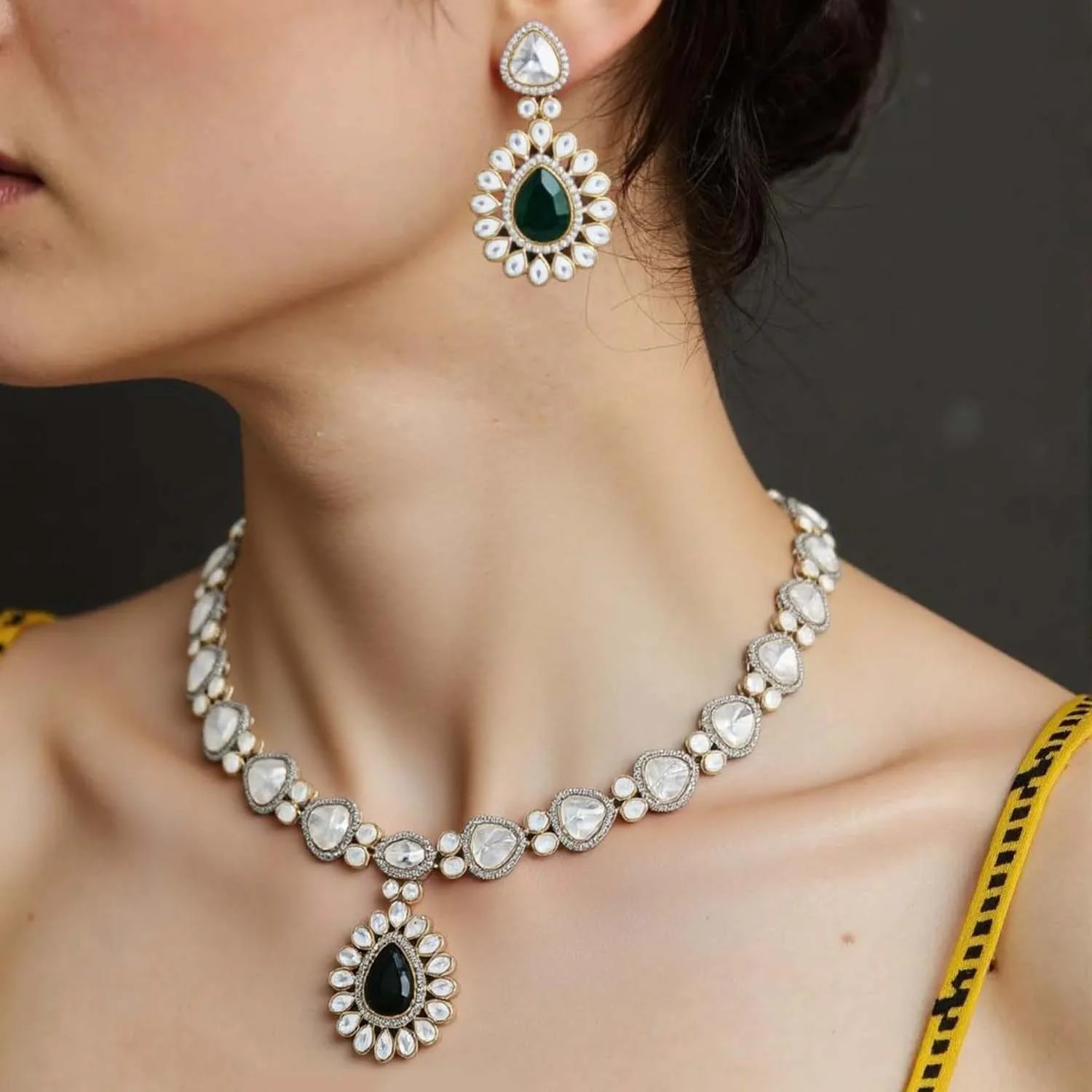 Emerald Harper Jewellery Set - EOSS - Image 3
