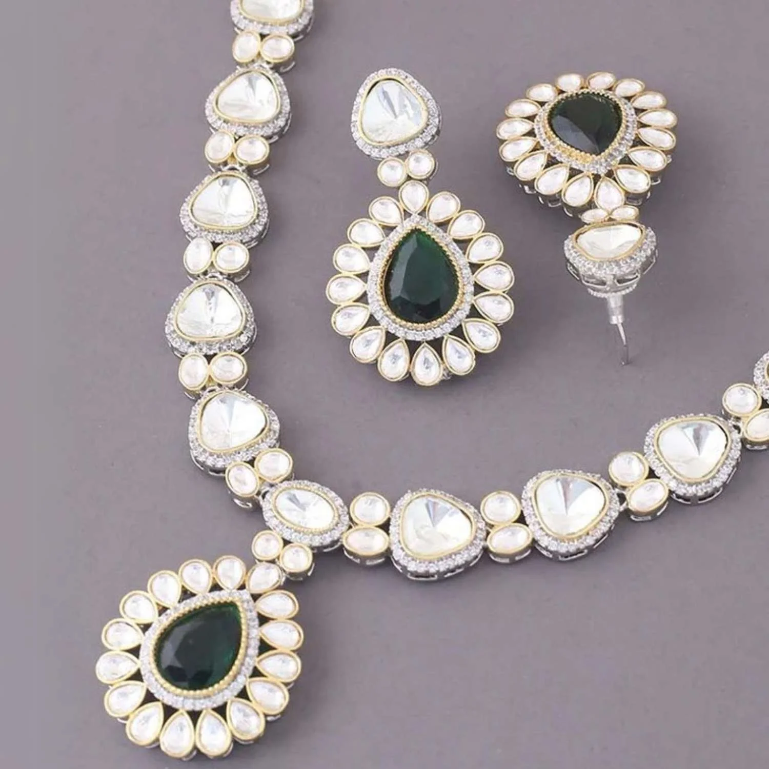 Emerald Harper Jewellery Set - EOSS - Image 6
