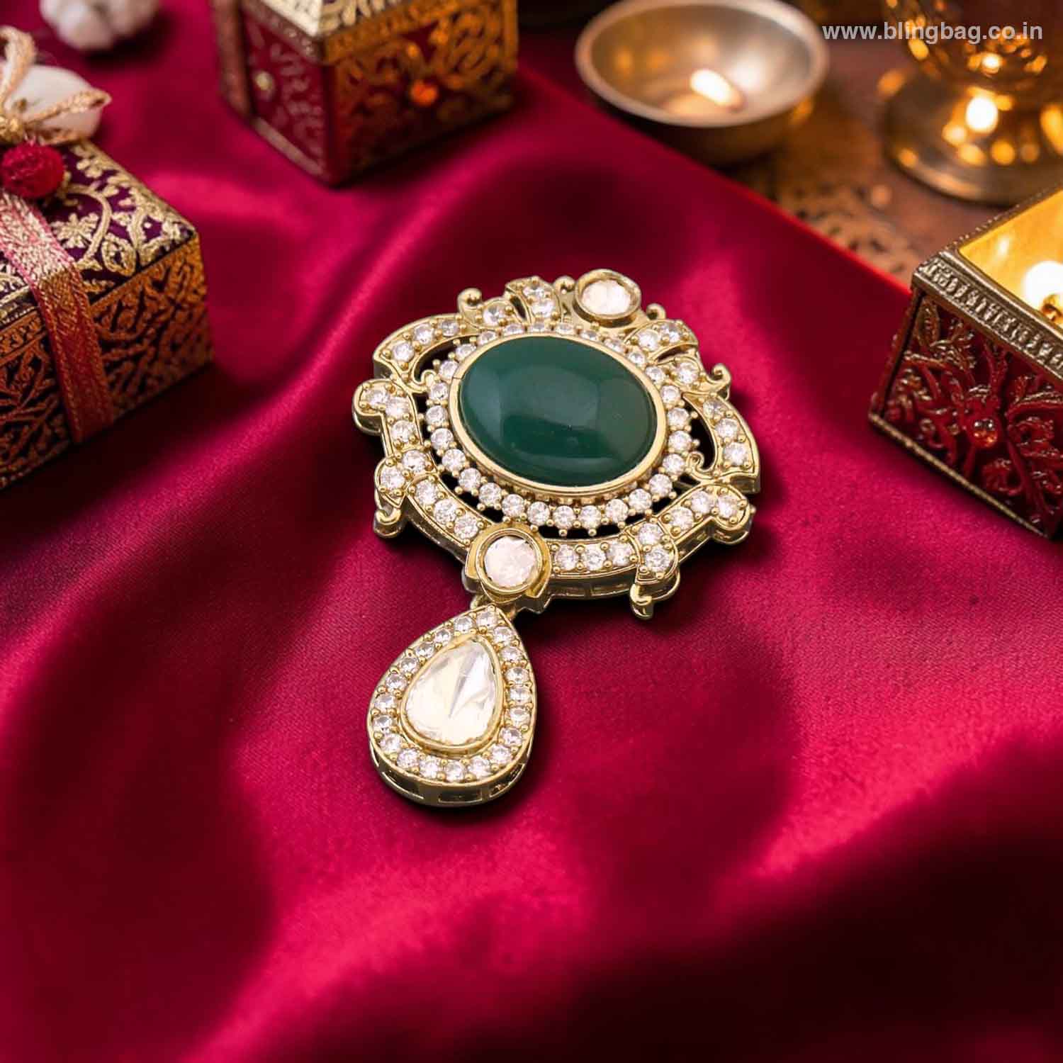 Emerald Imperial Tear Brooch - Image 2