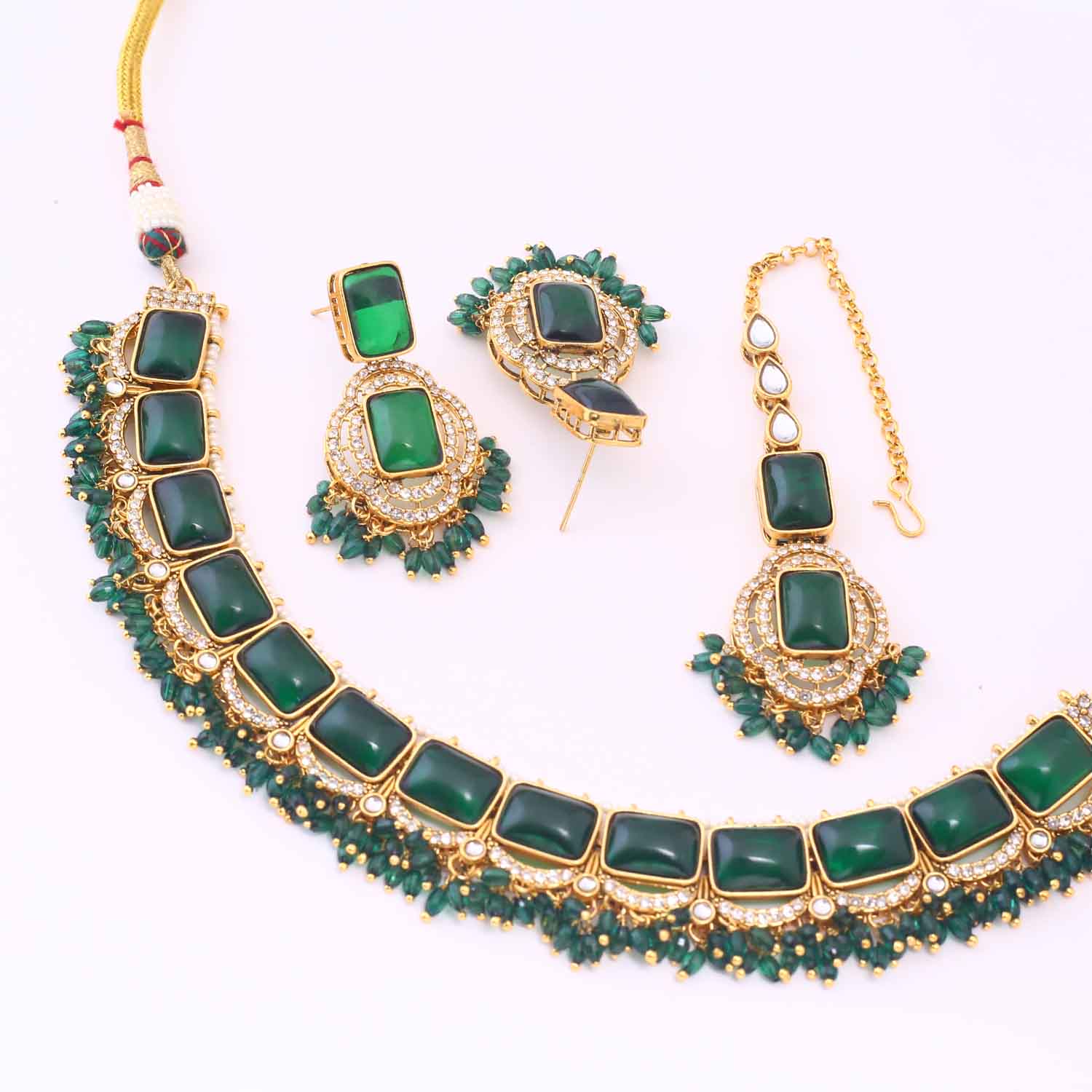 Emerald Jinah Kundan Jewellery Set - Image 4