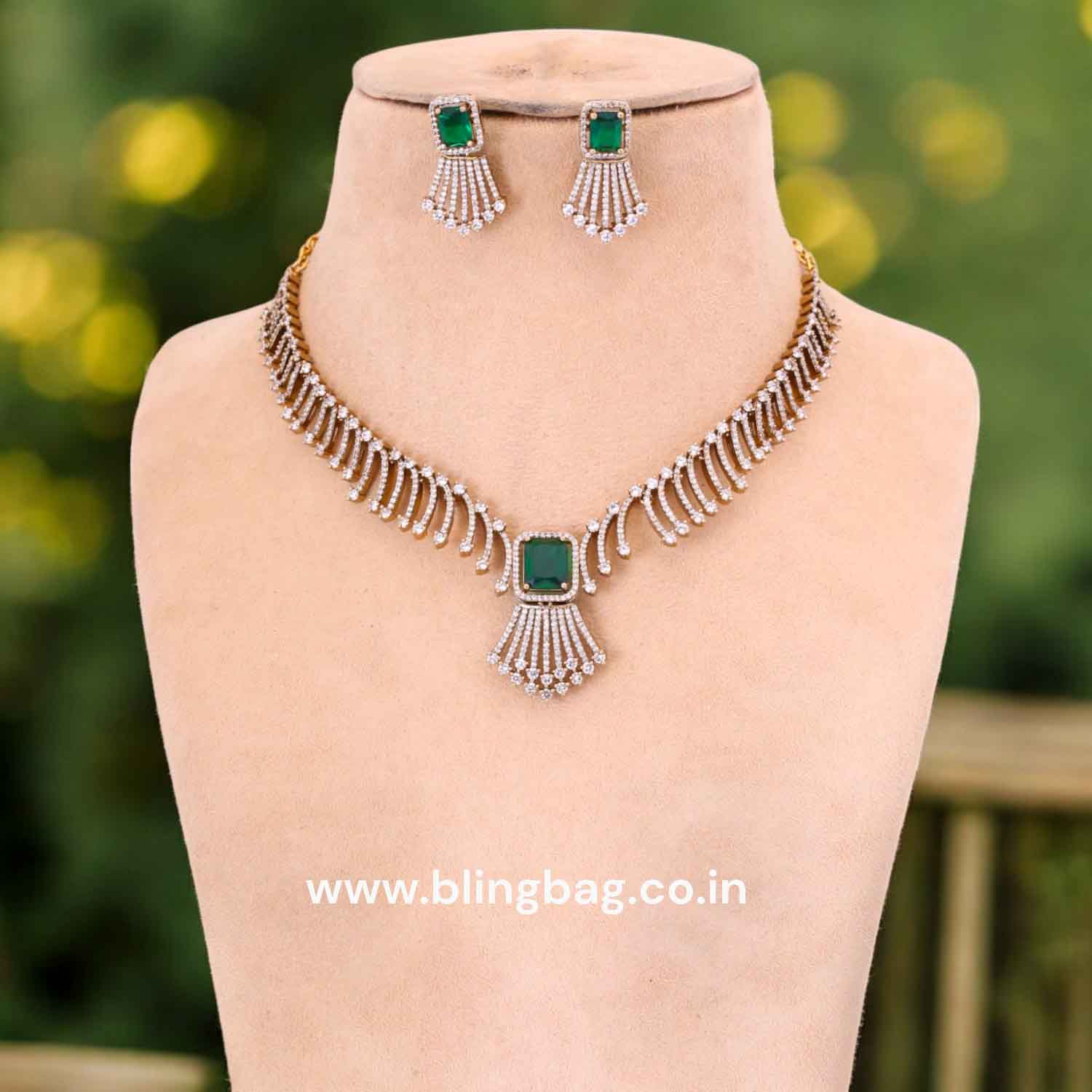 Emerald Katica Victorian Jewellery Set - New Arrival - Image 3